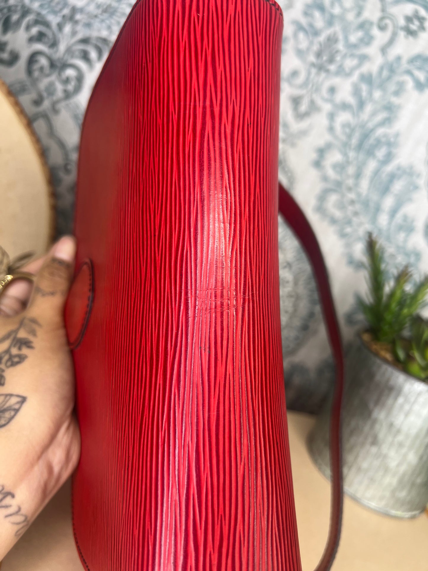 Saint Cloud GM Red Epi