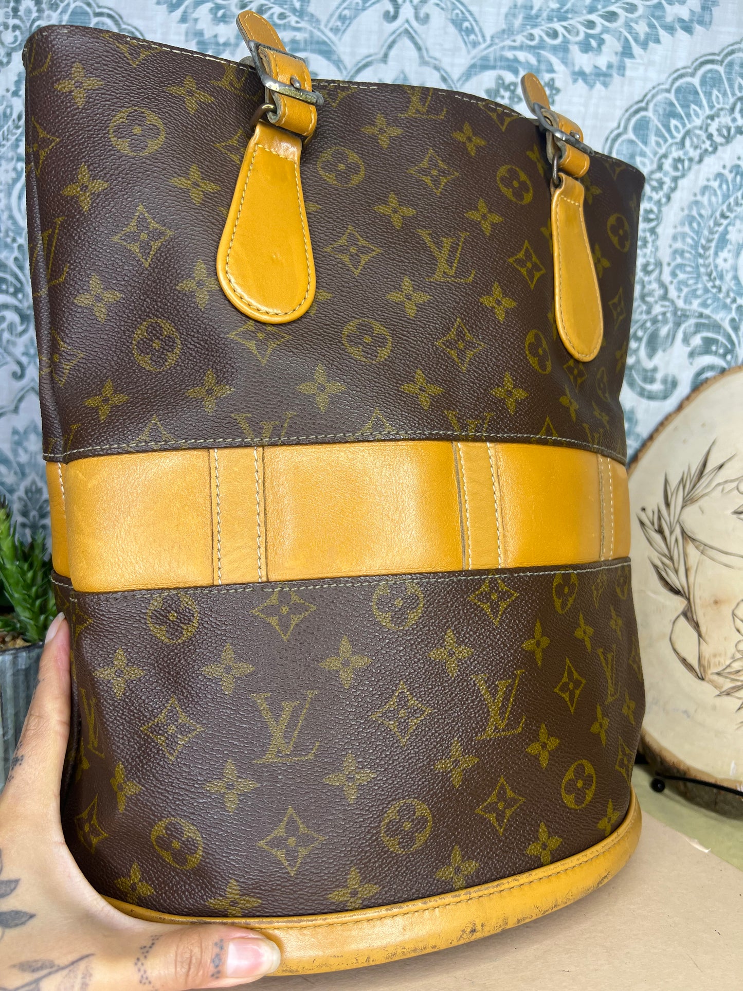 Louis Vuitton French Company Bucket GM