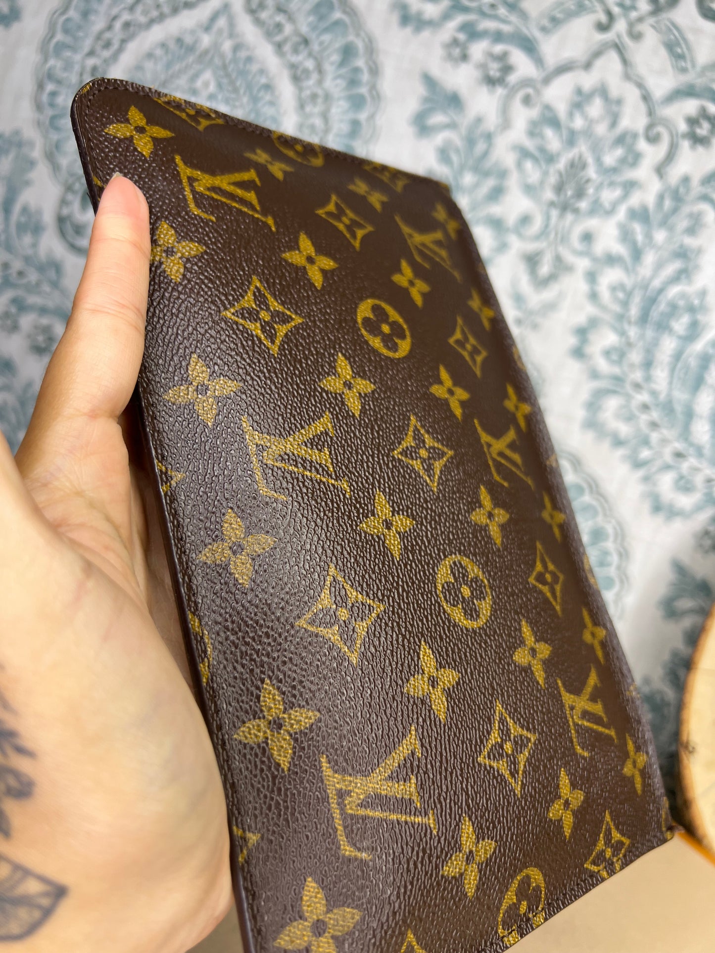Louis Vuitton Neverfull Pouch Pivoine