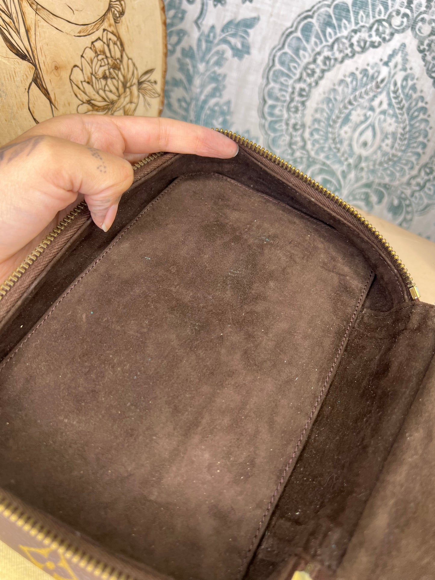 Monte Carlo Jewelry Case