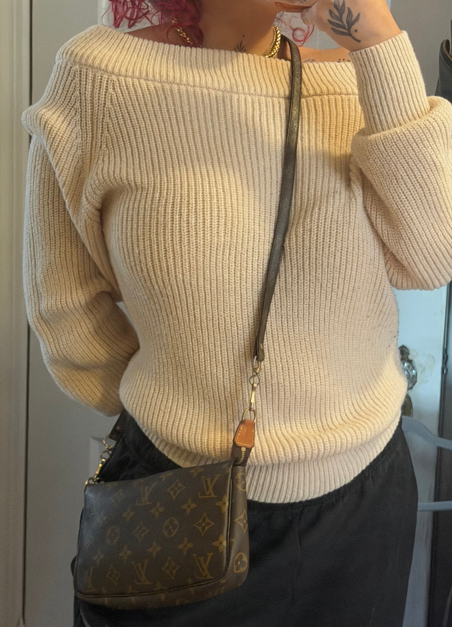Louis Vuitton Pochette Accessories with Monogram Strap