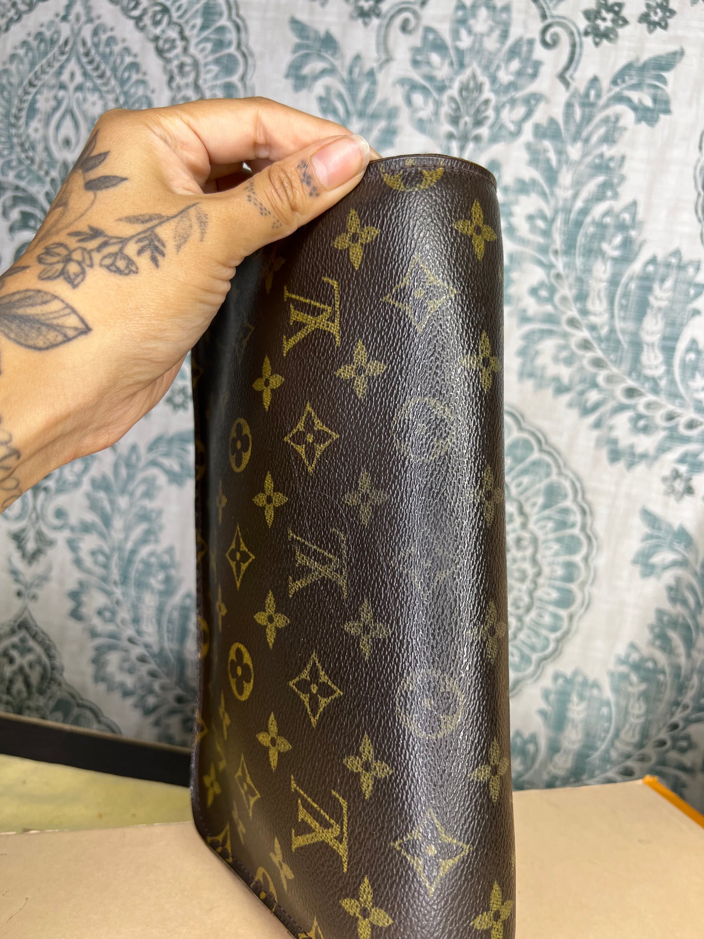 Louis Vuitton Orsay Clutch