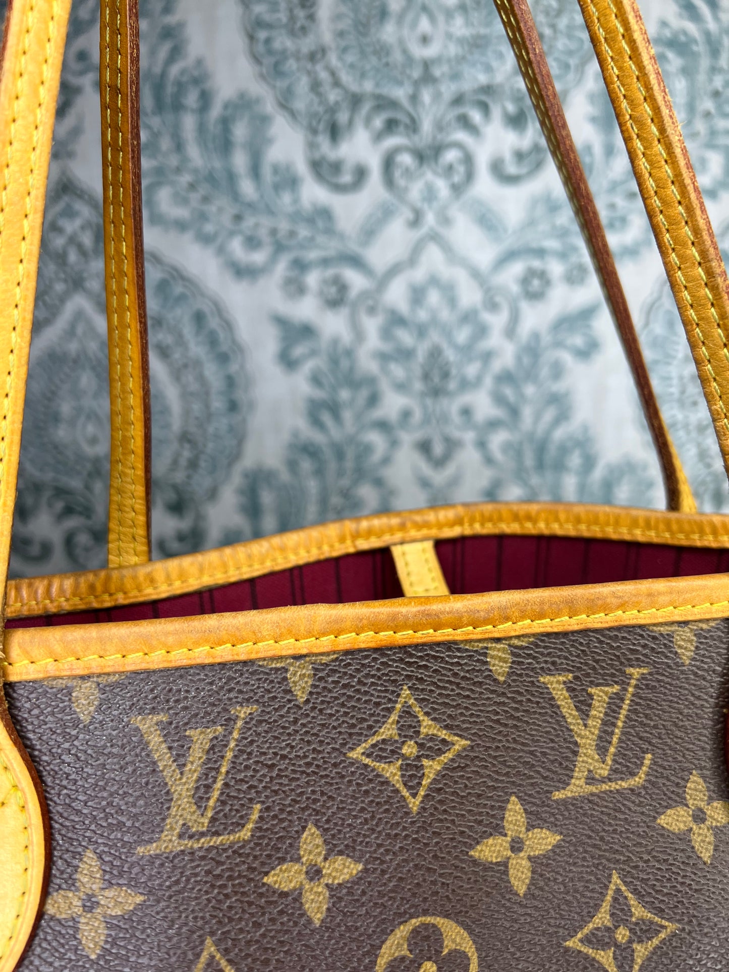 Louis Vuitton Neverfull Pivoine