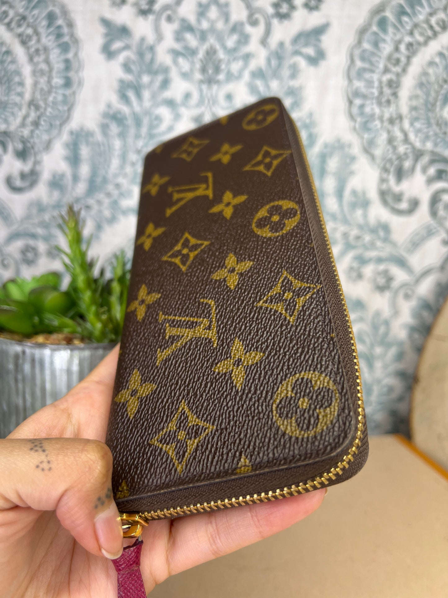 Louis Vuitton Fuschia Clemence Wallet