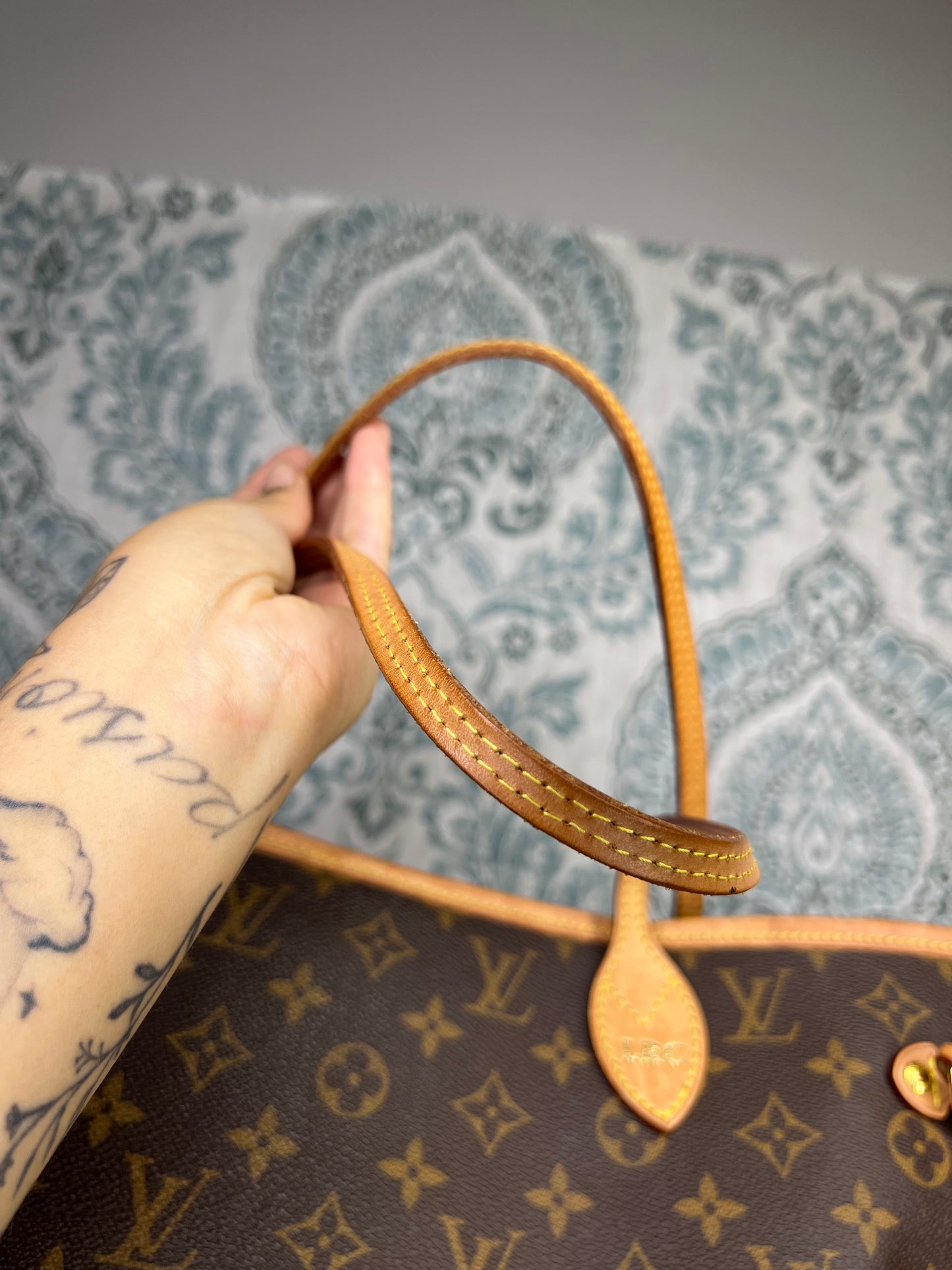 Neverfull MM Cherry Red