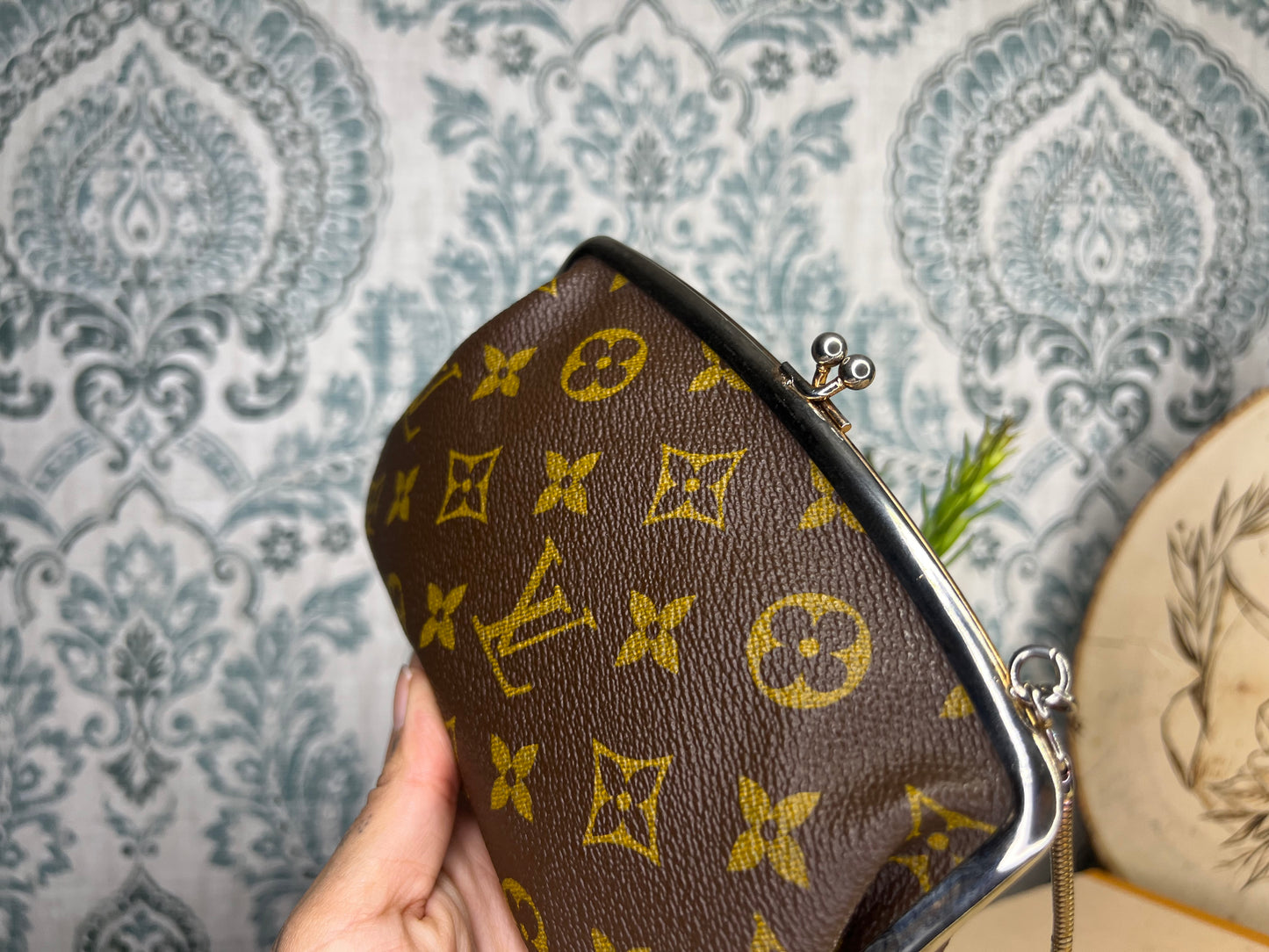Louis Vuitton French Company Kisslock Pouch