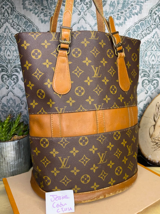Louis Vuitton French Company Bucket GM