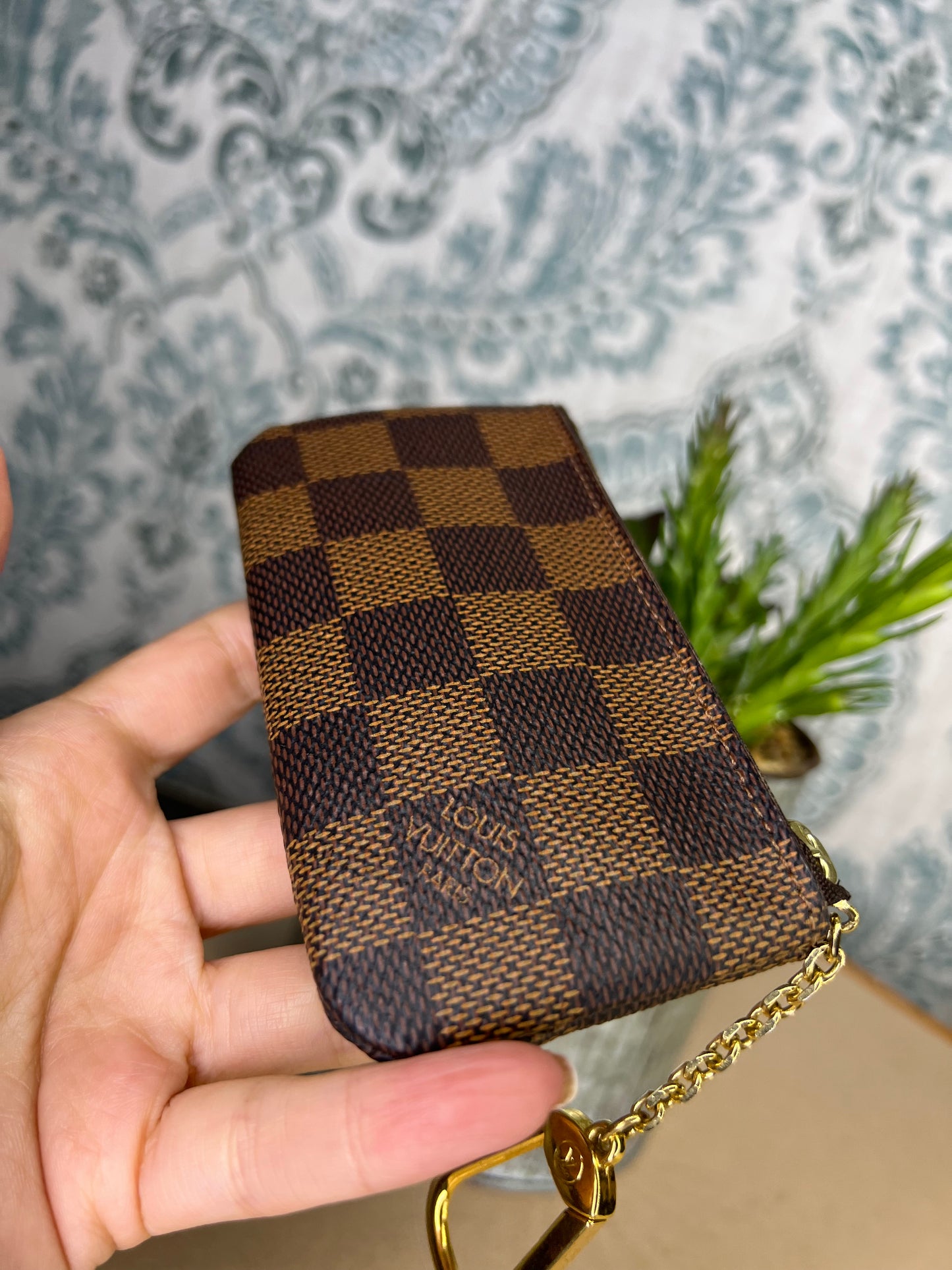 Louis Vuitton Damier Ebene Key Cles