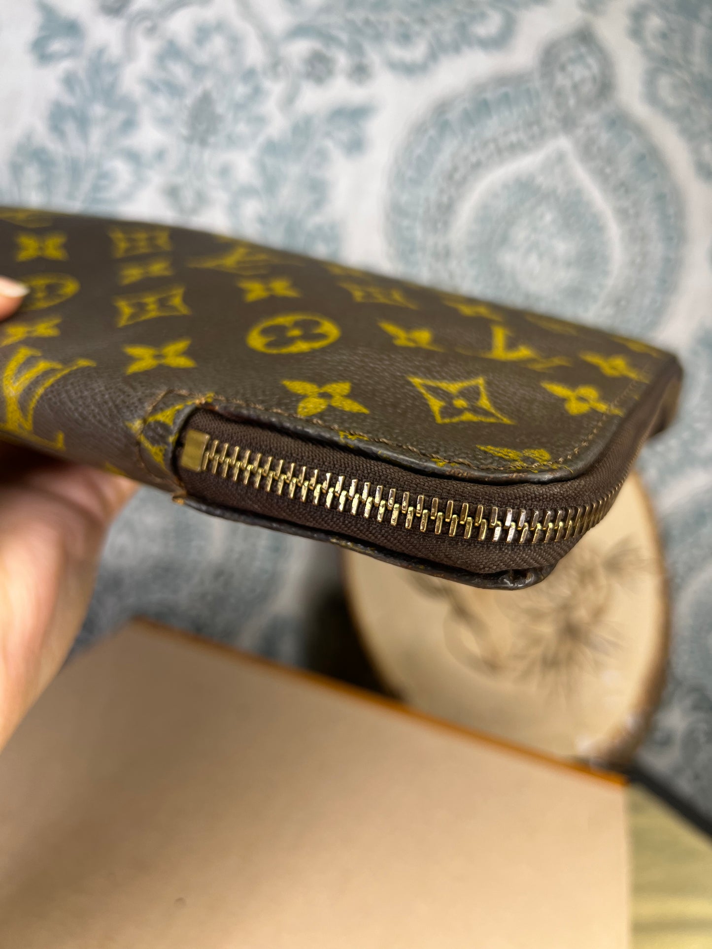 Louis Vuitton Poche Documents