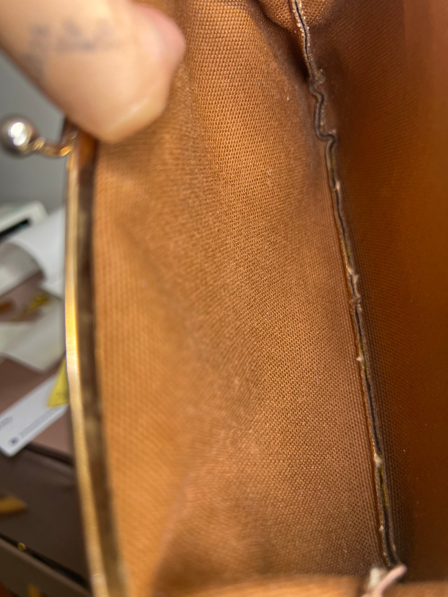 Louis Vuitton French Company Kisslock Pouch