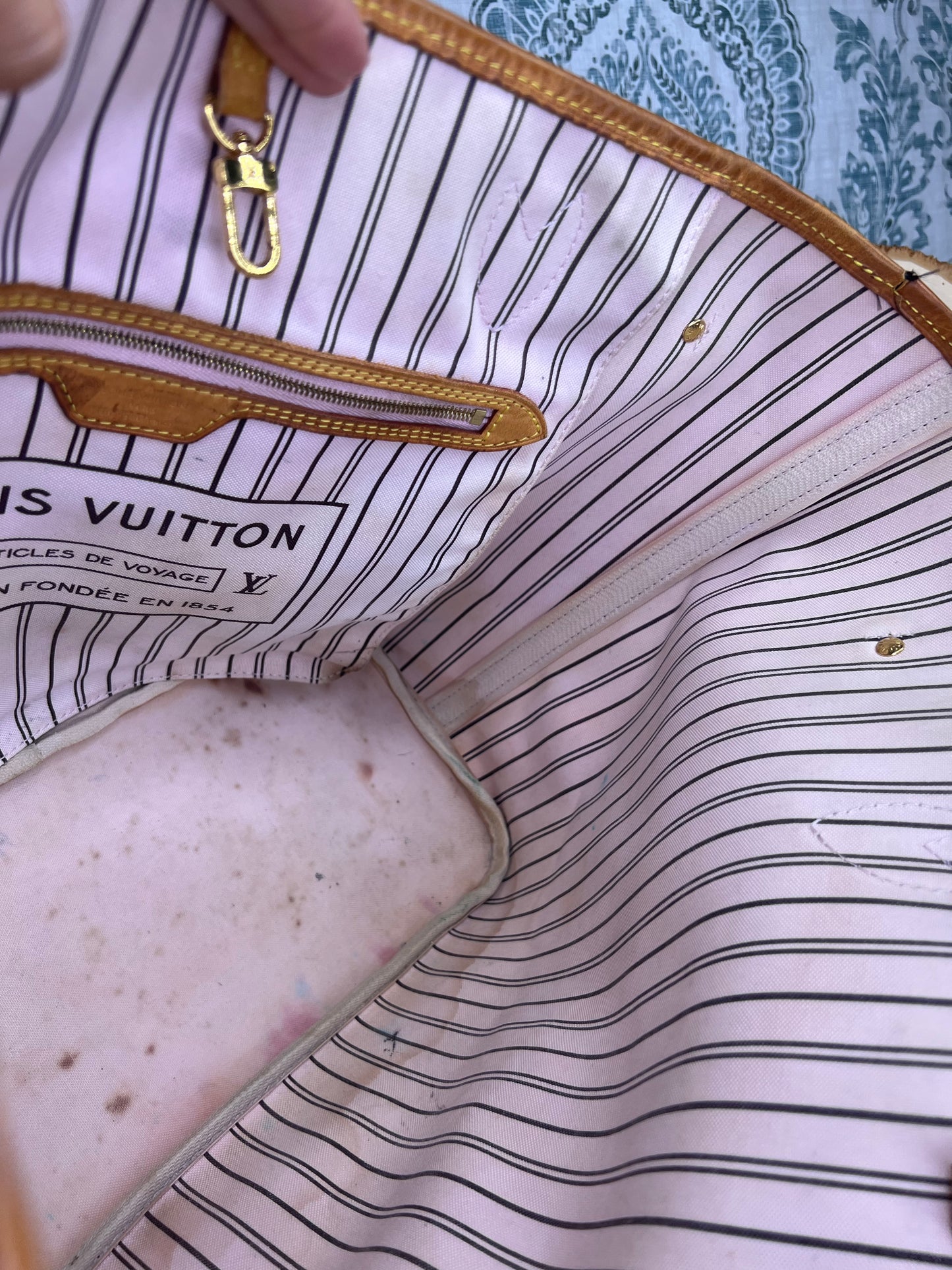 Louis Vuitton Neverfull MM Rose Ballerine