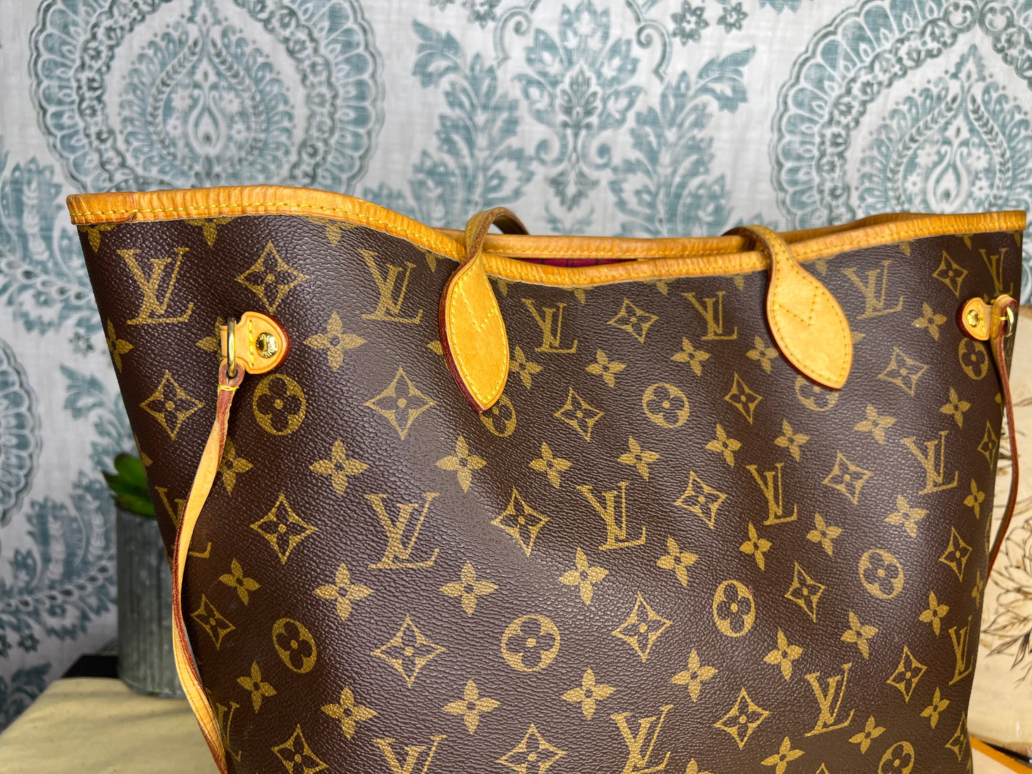 Louis Vuitton Neverfull Pivoine