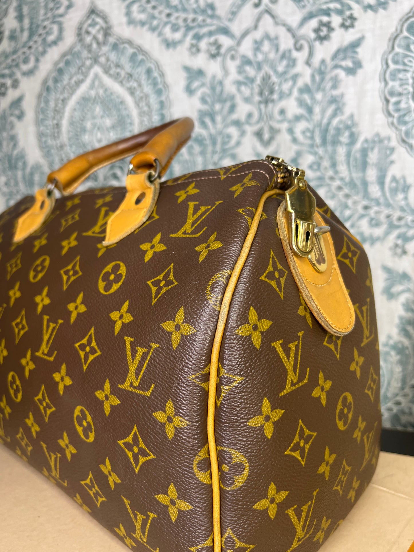 Louis Vuitton French Company Speedy 30