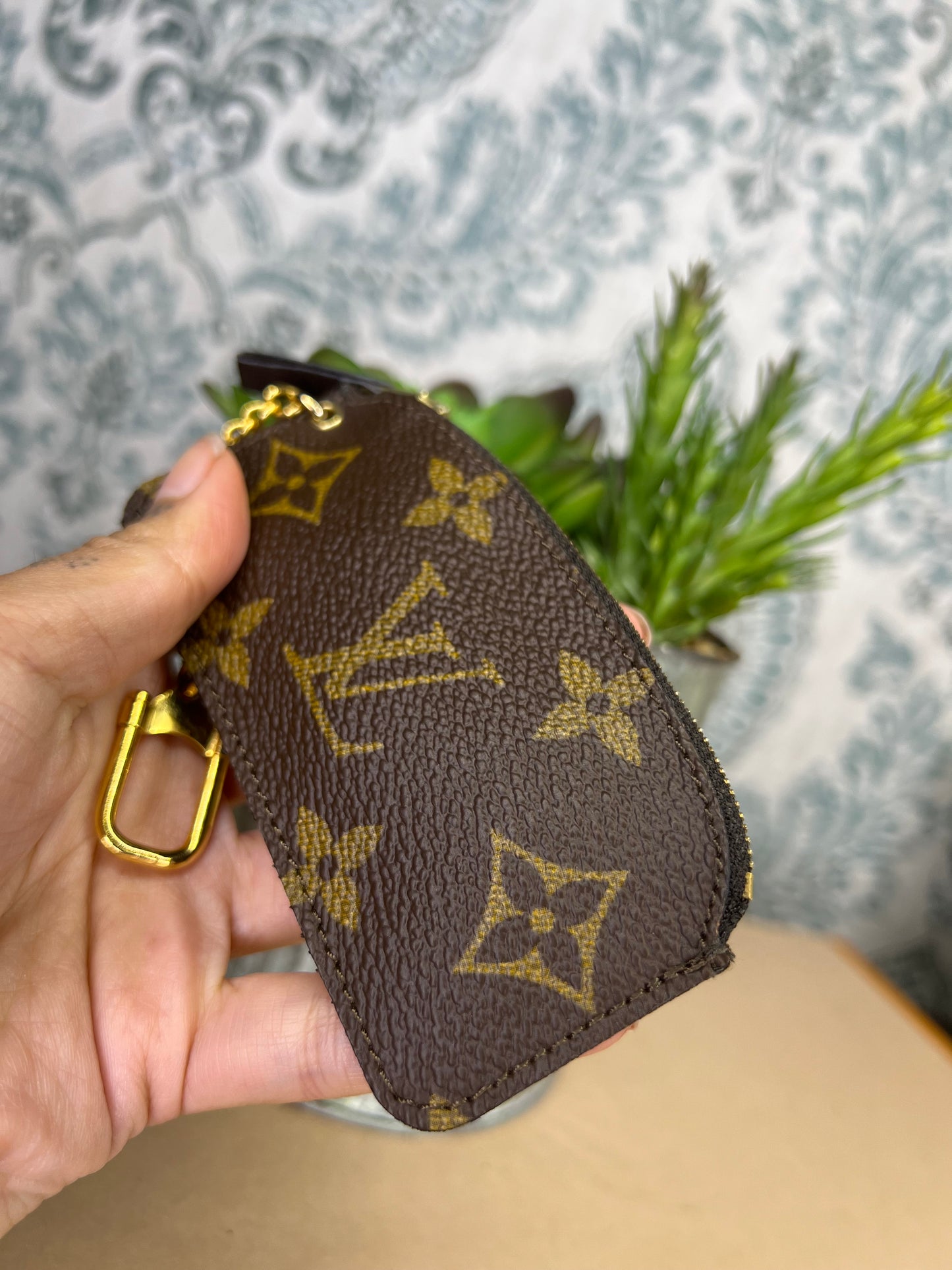Louis Vuitton Monogram Vintage Key Cles