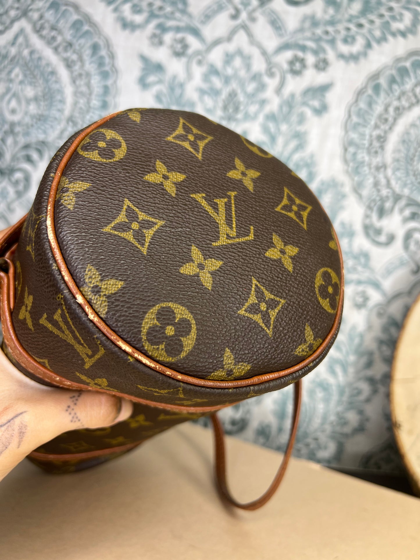 Louis Vuitton Papillon 26