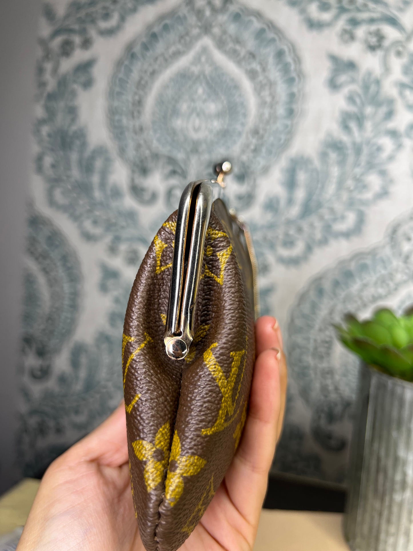 Louis Vuitton French Company Kisslock Pouch