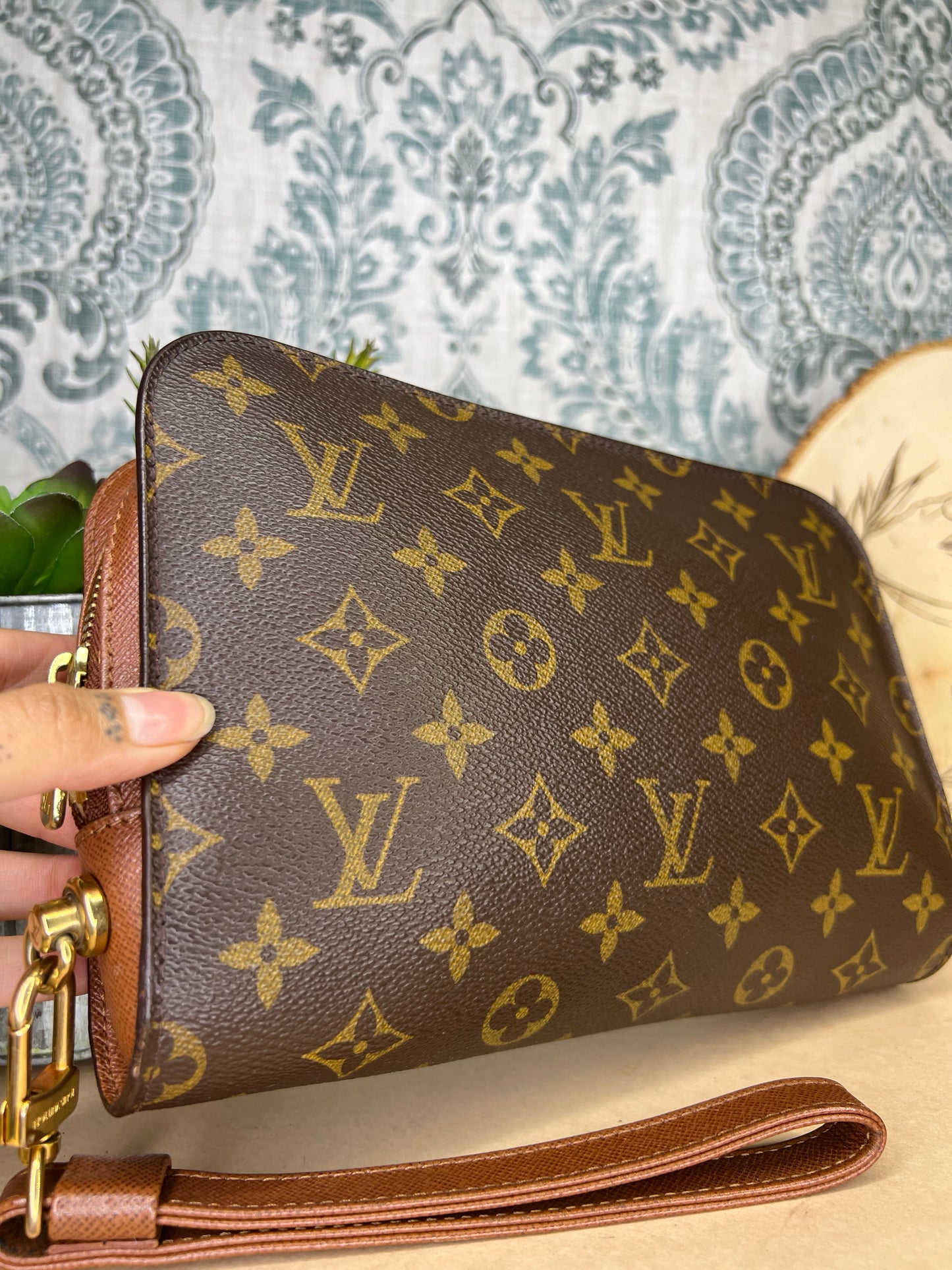 Louis Vuitton Orsay Clutch