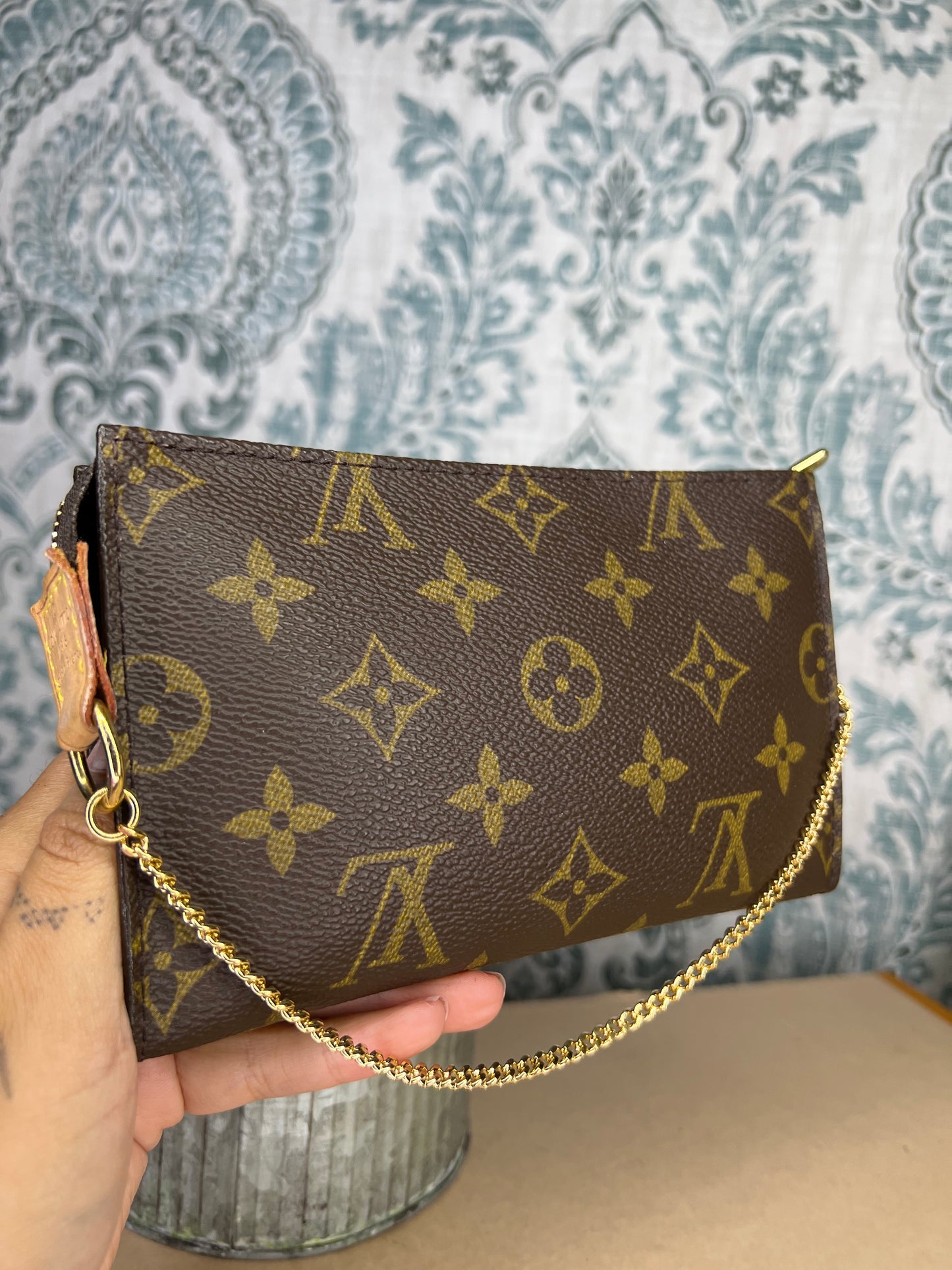 Louis Vuitton Monogram Bucket PM Pochette