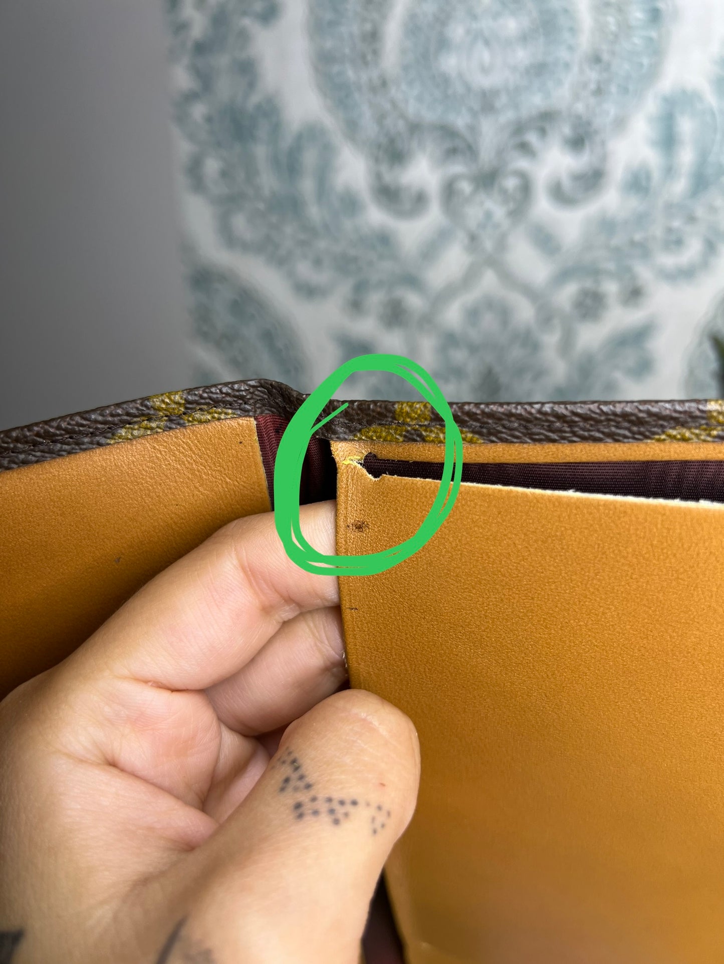 Louis Vuitton Saks Fifth Ave Agenda Cover