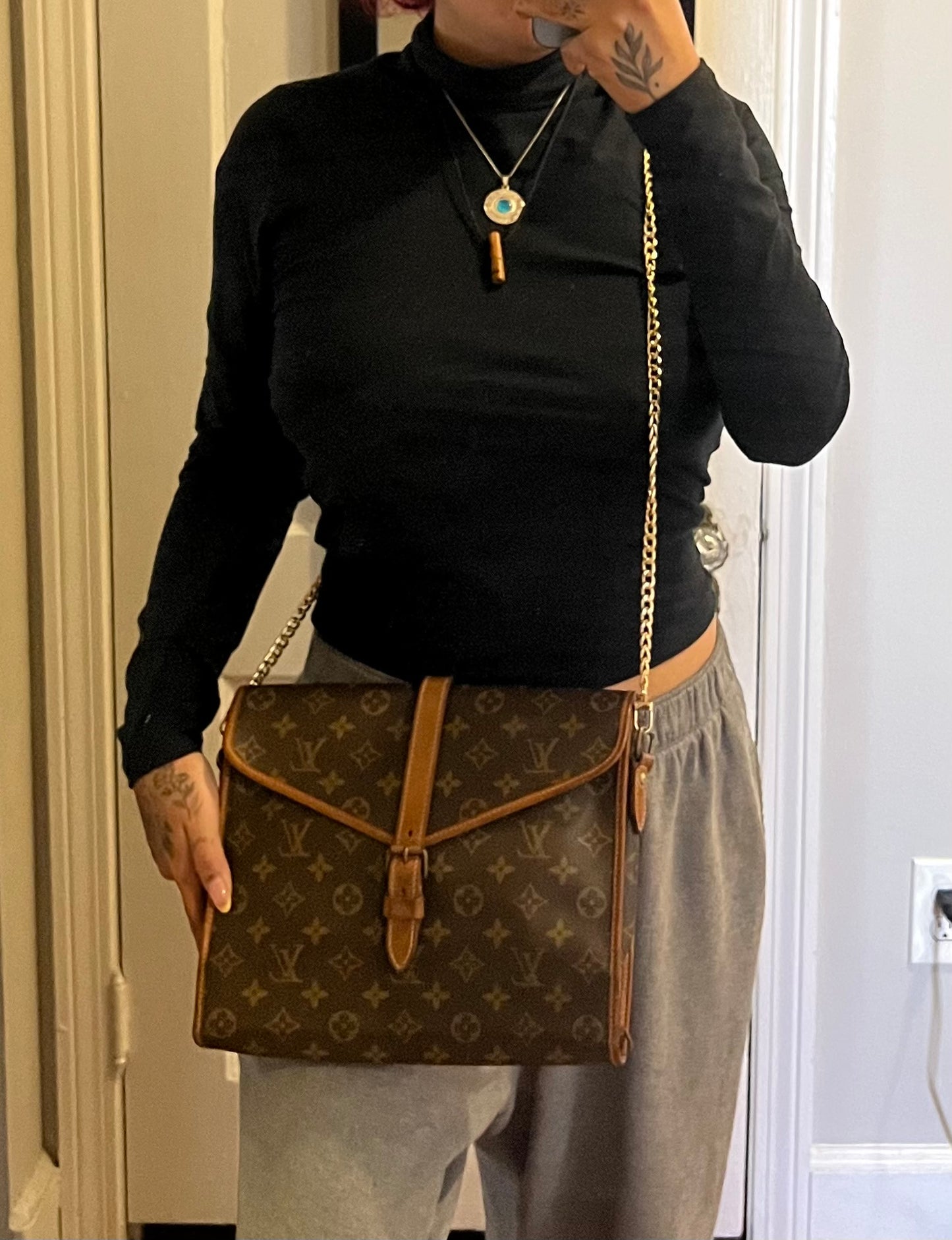 Monogram Portable Serviette
Desktop Organizer