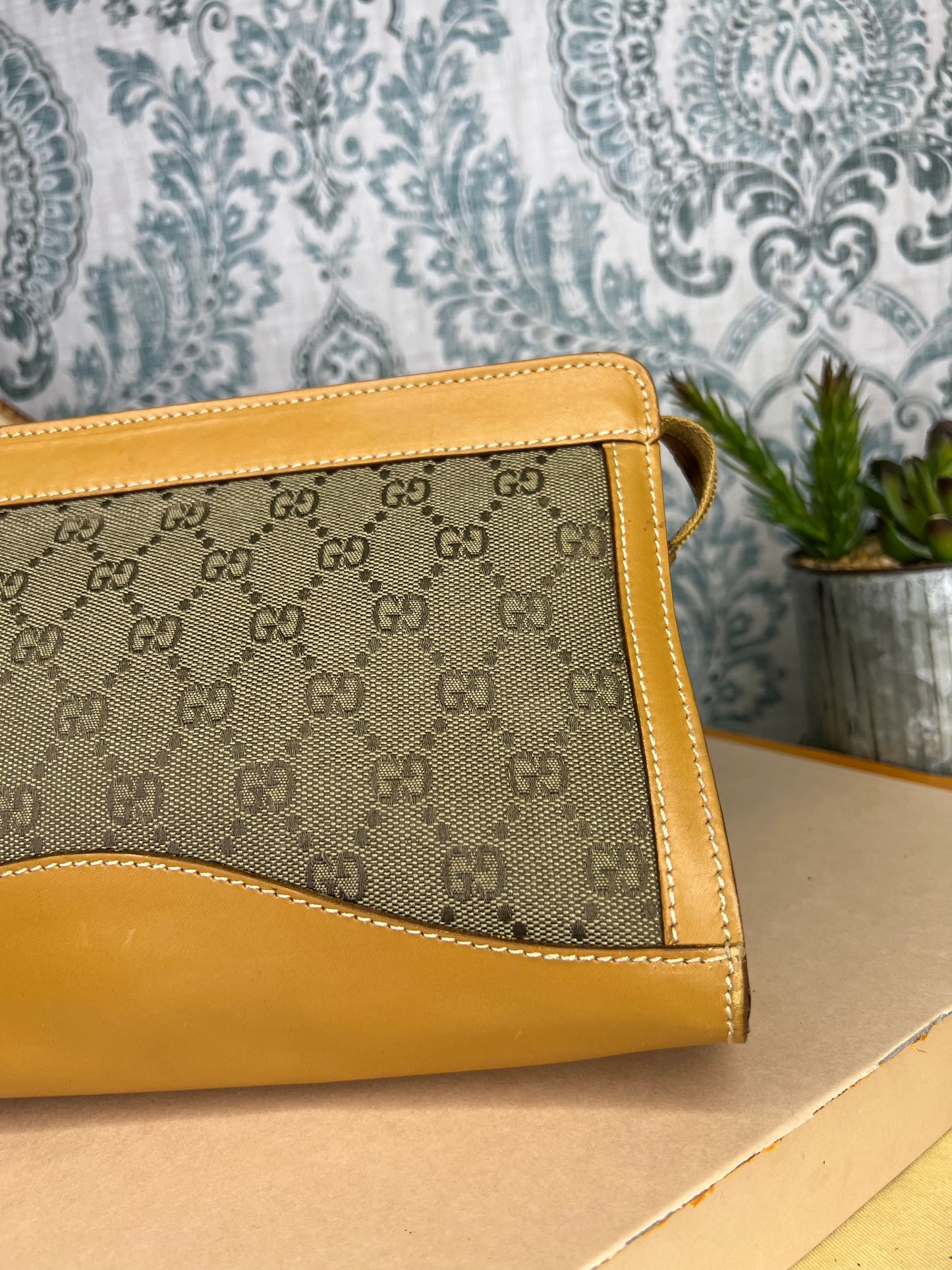 Gucci Tan Vintage Clutch
