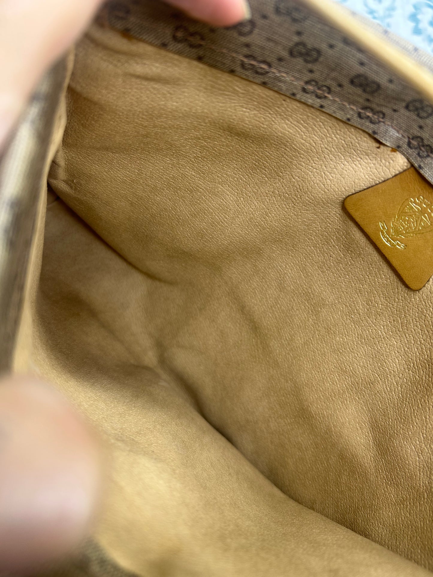 Micro Gucci Tan Vintage Crossbody