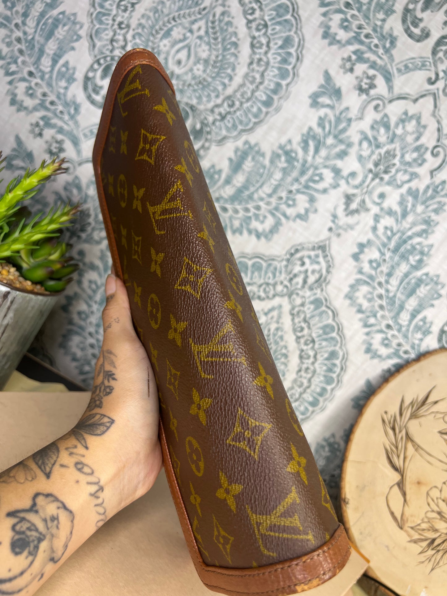 Louis Vuitton Pochette Dame GM
