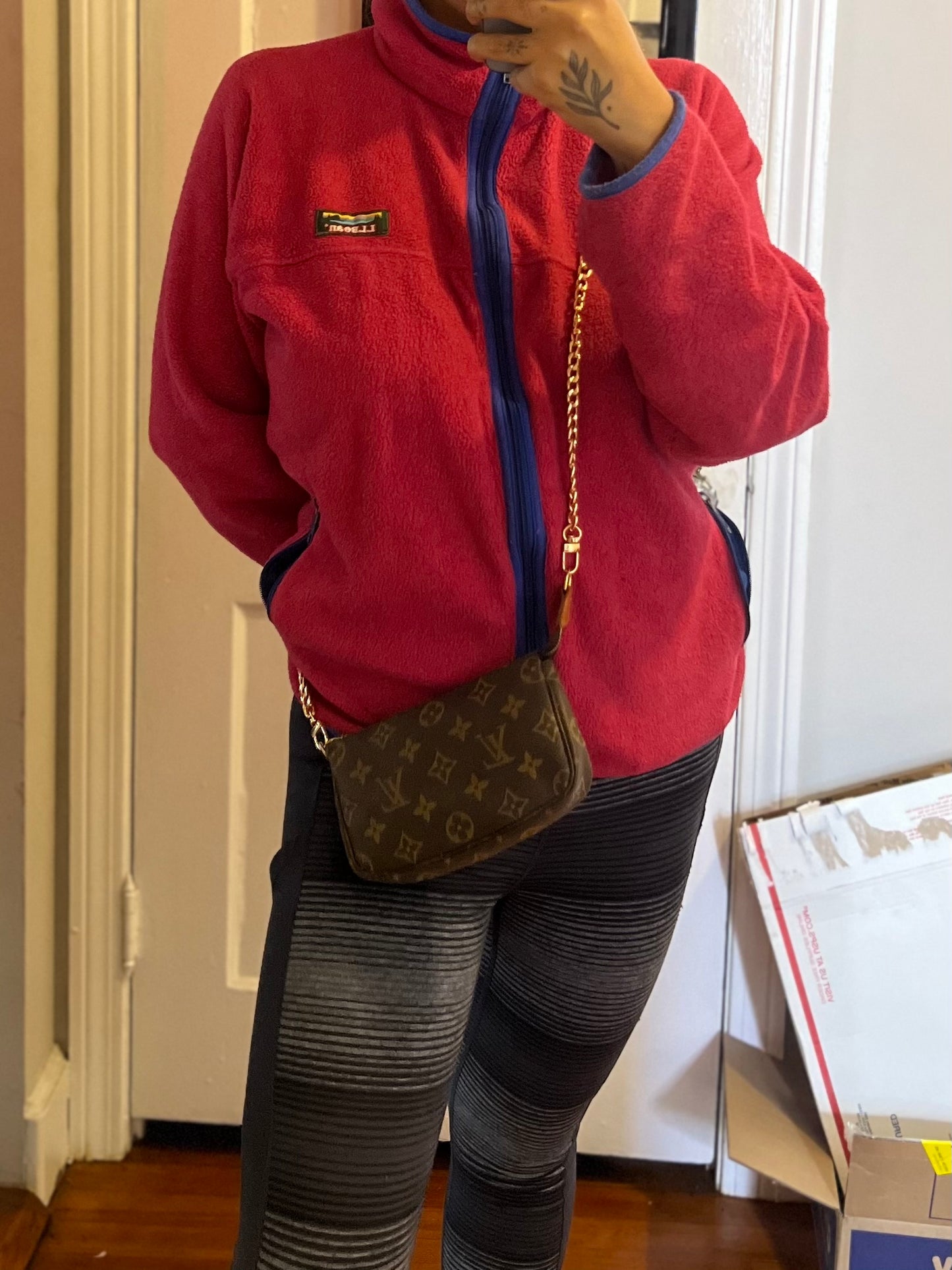 Louis Vuitton Bucket Pochette #1