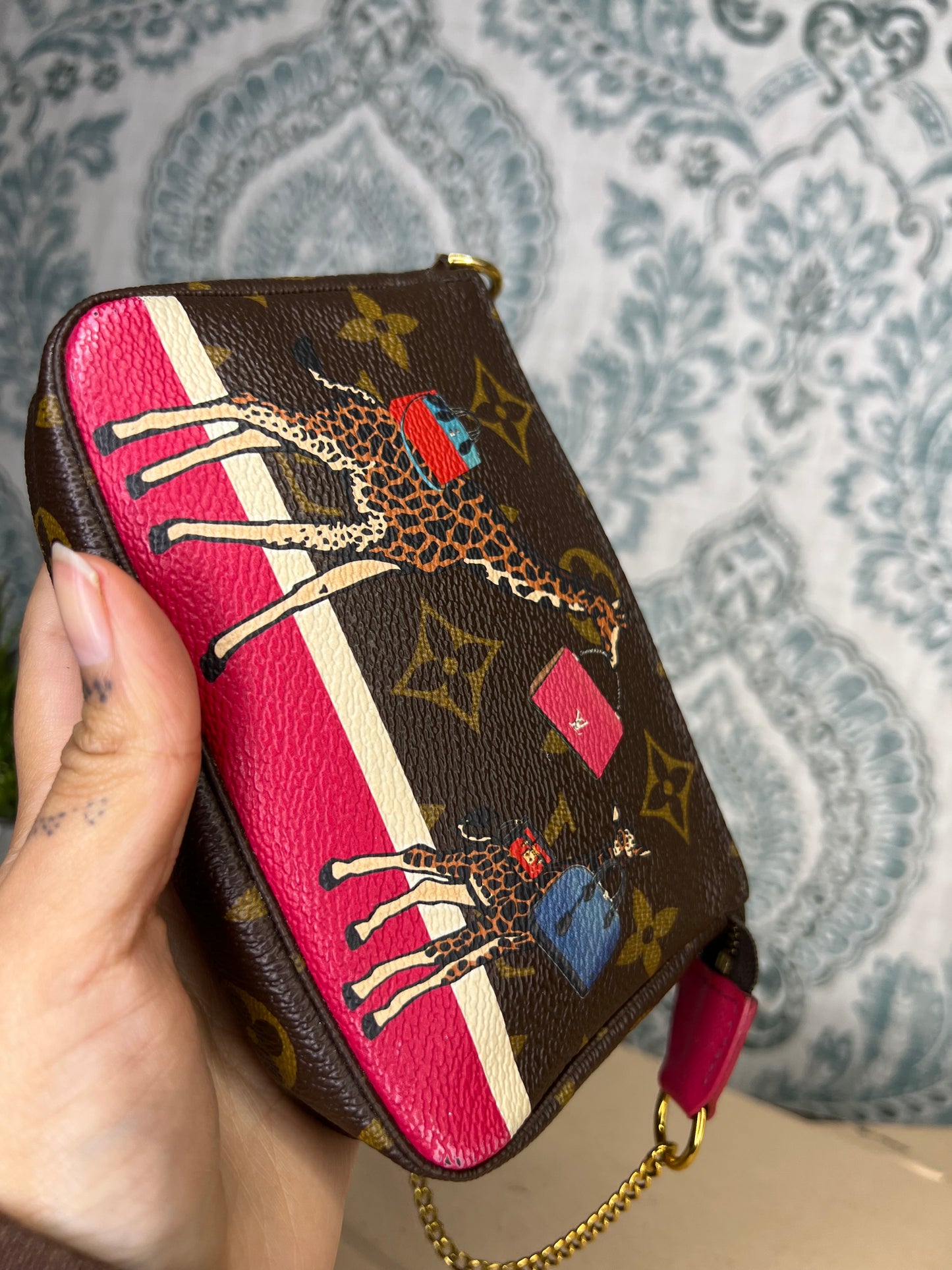 Louis Vuitton Holiday Limited Edition Mini Pochette