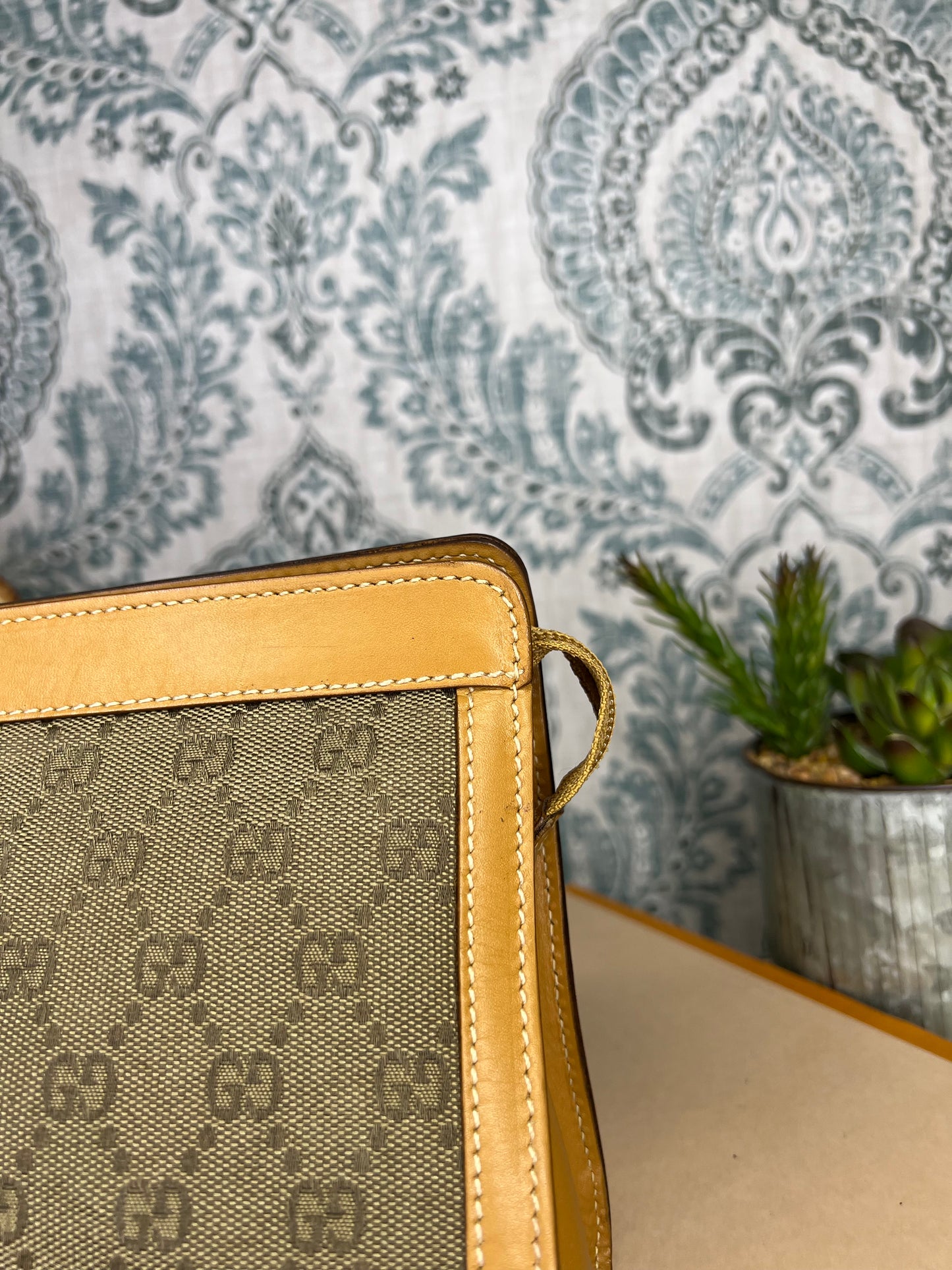 Gucci Tan Vintage Clutch