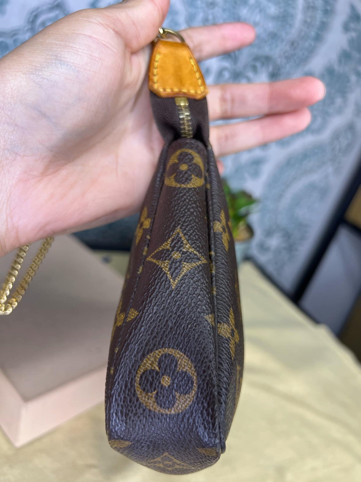 Pochette Accessories