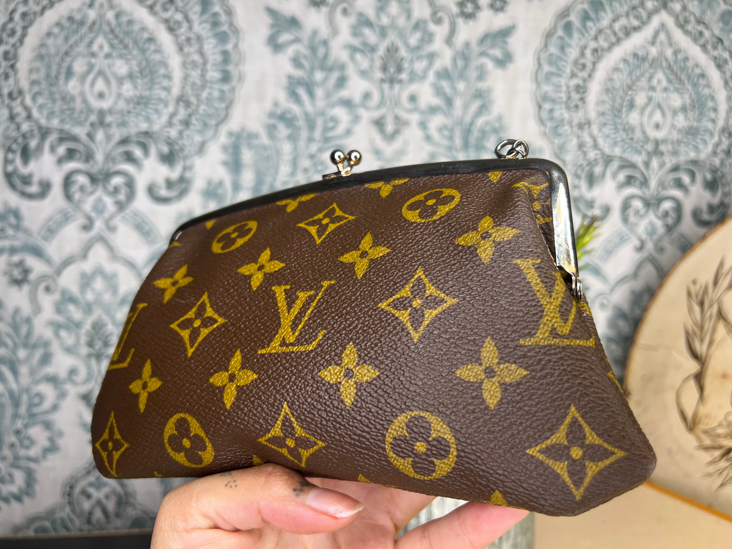 Louis Vuitton French Company Kisslock Pouch