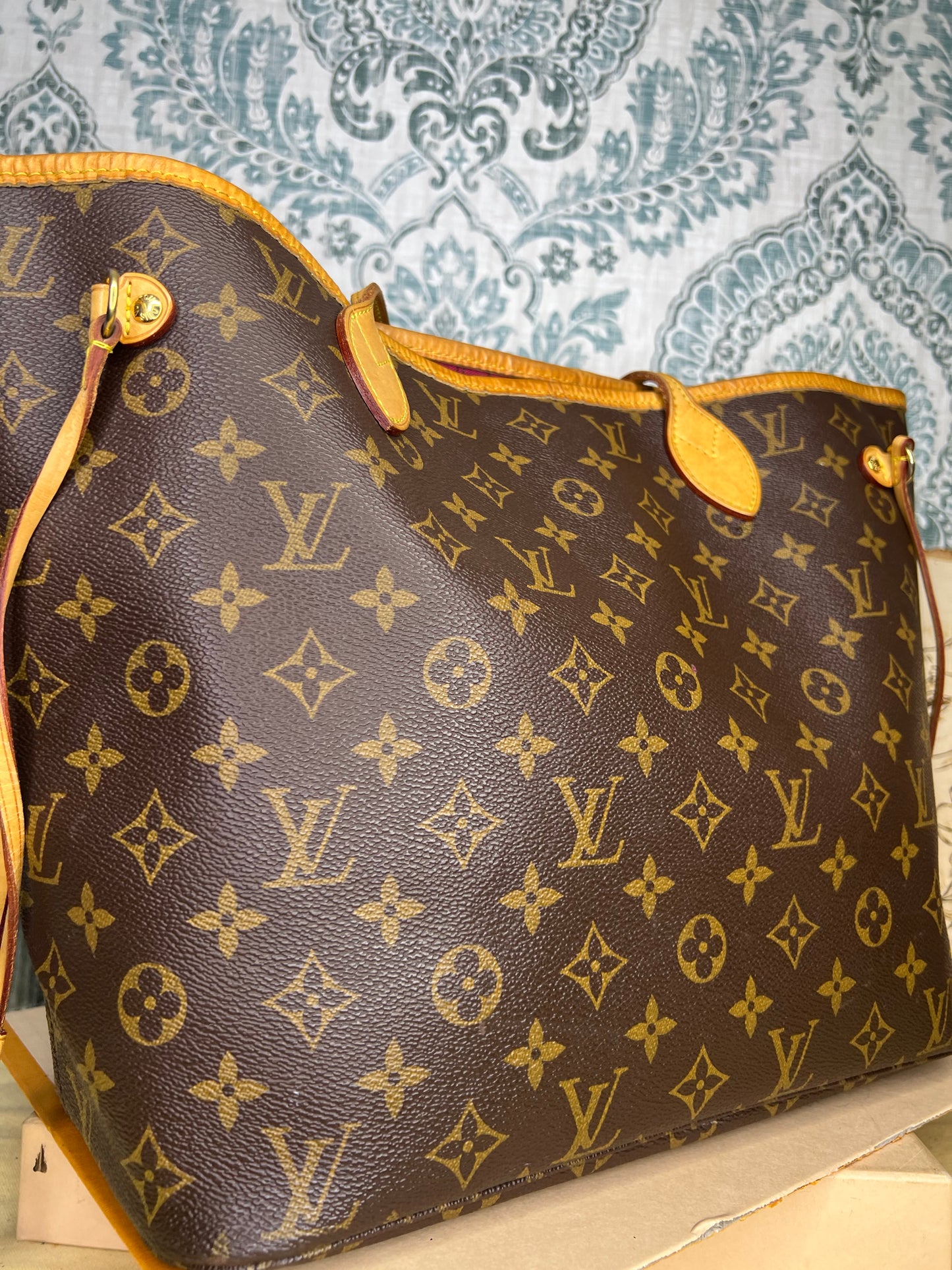 Louis Vuitton Neverfull Pivoine