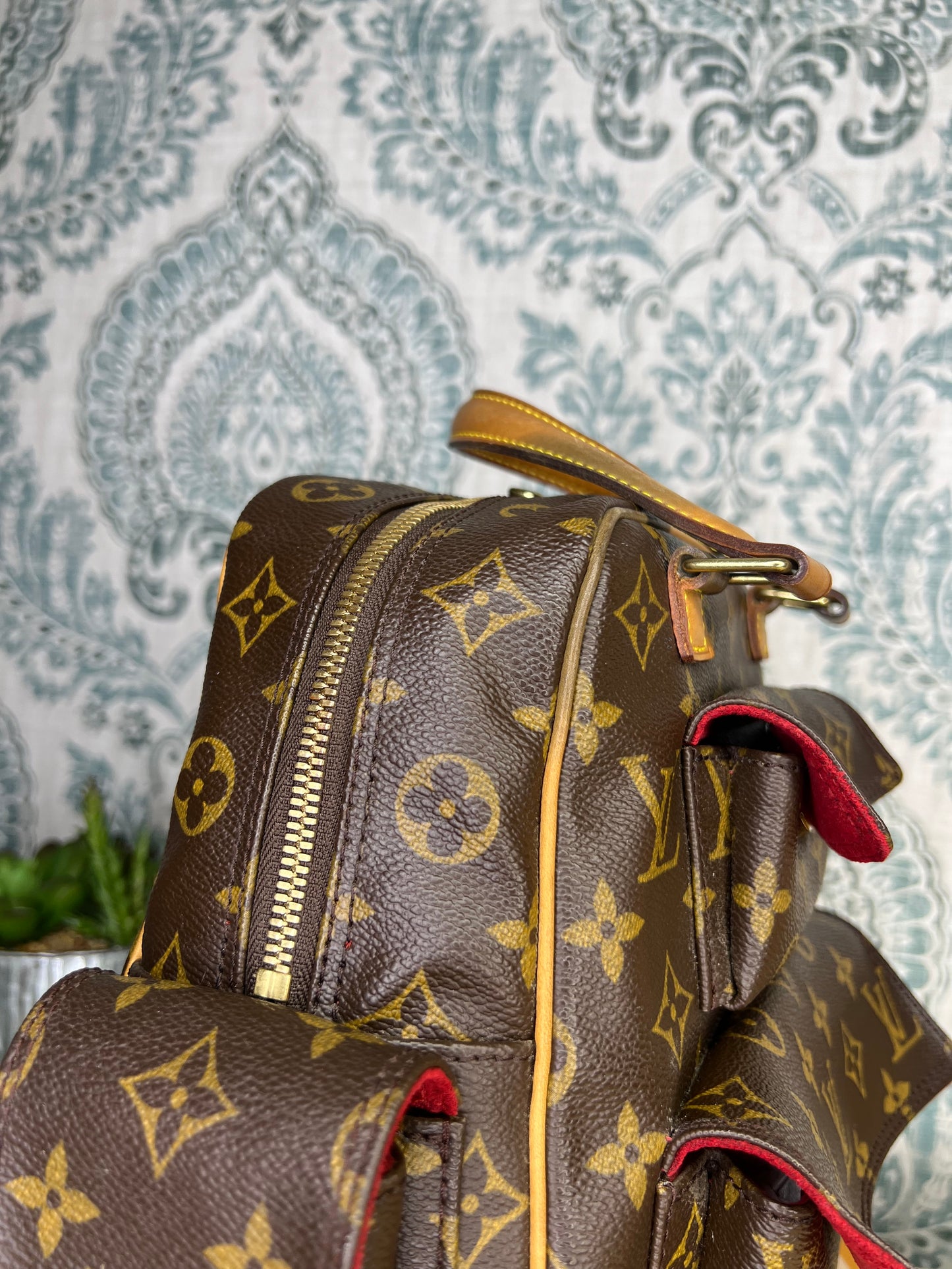 Louis Vuitton Excentri Cite Handbag