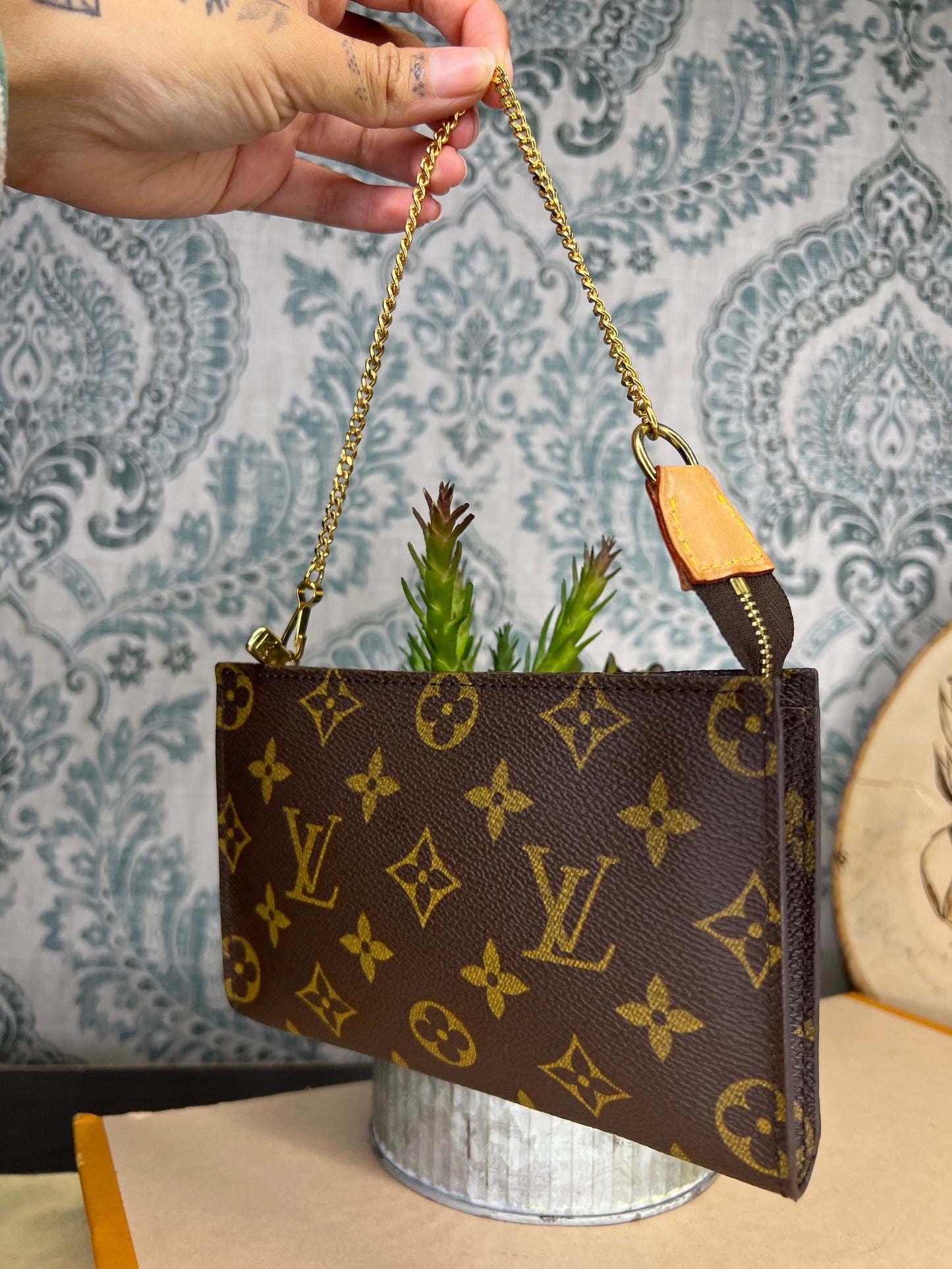 Louis Vuitton Bucket PM Pouch