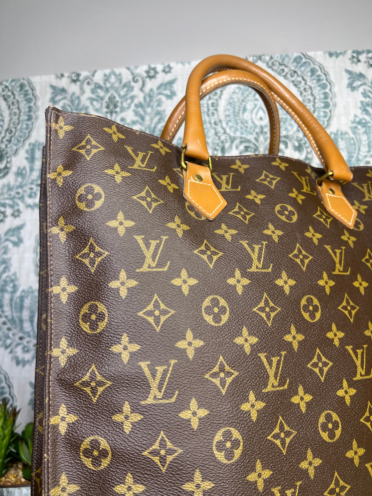 Louis Vuitton French Company Sac Plat