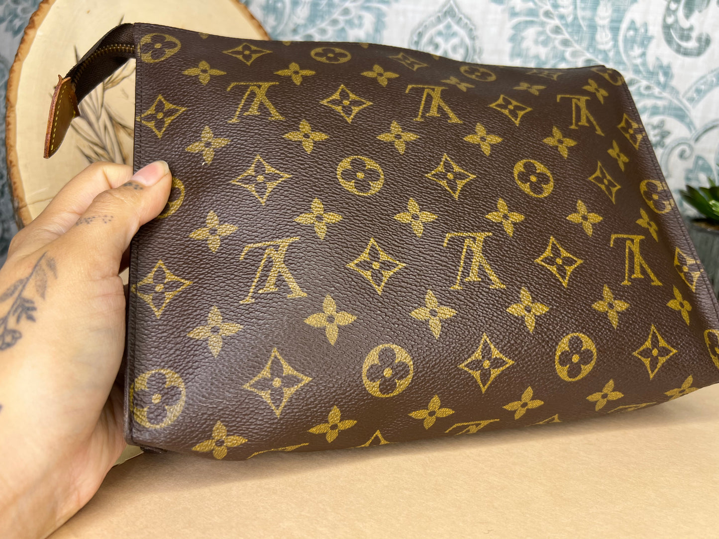 Monogram Toiletry 26