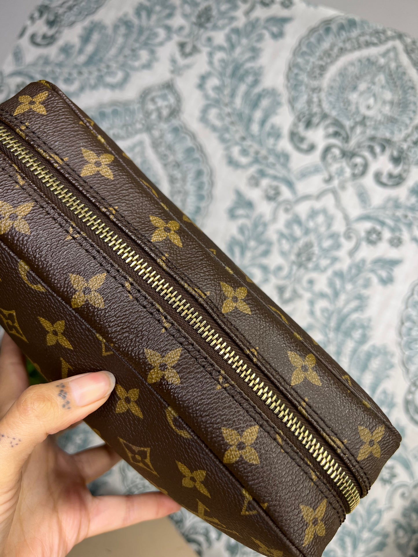Louis Vuitton Trousse 23