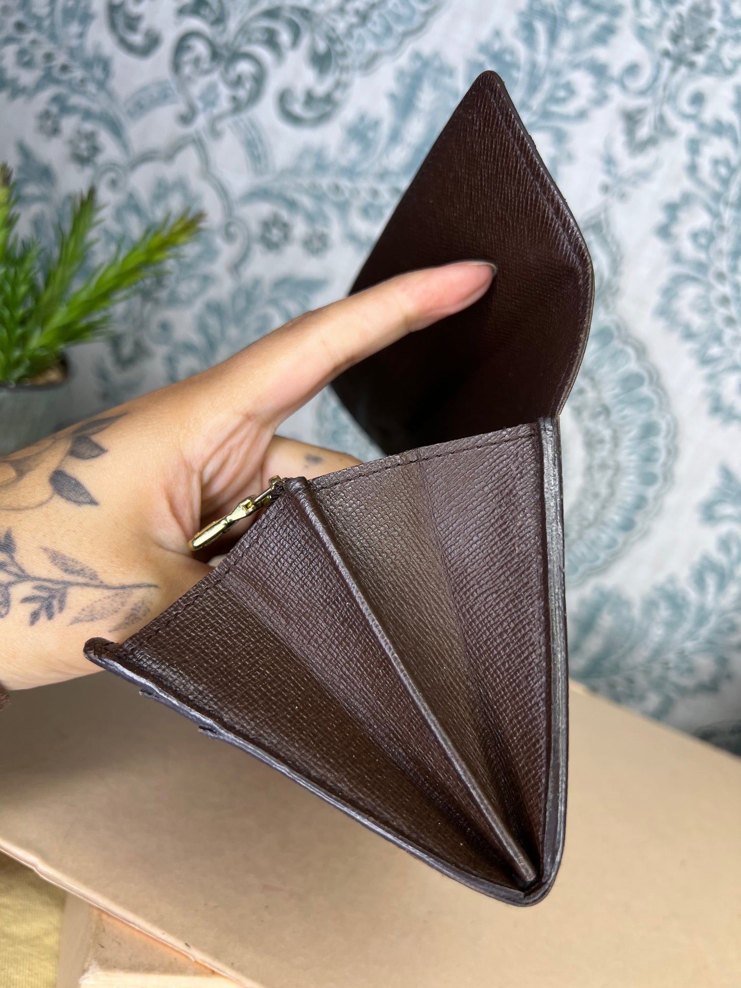 Louis Vuitton Sarah Damier Ebene Wallet