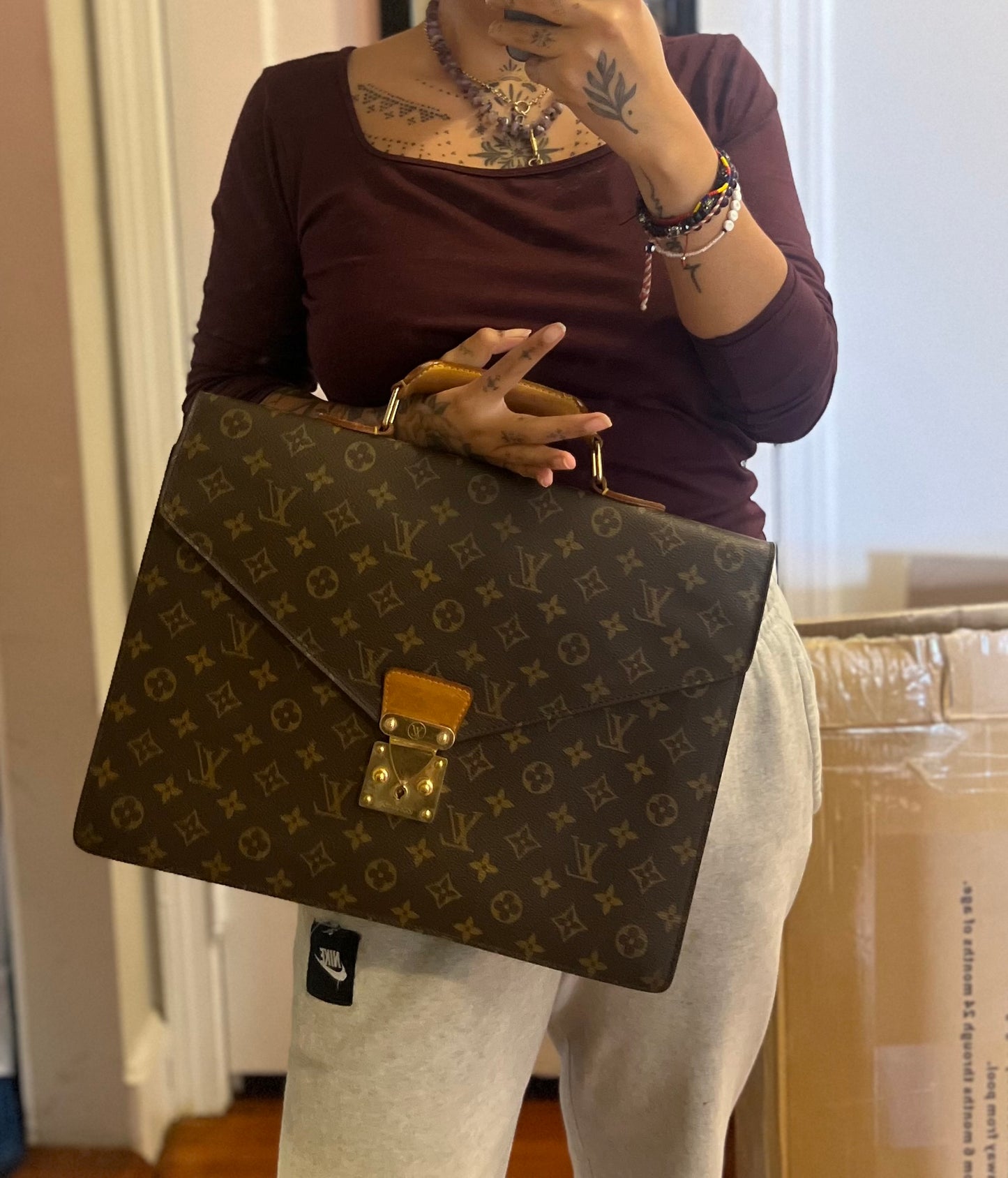 Louis Vuitton Serviette Conseiller Briefcase