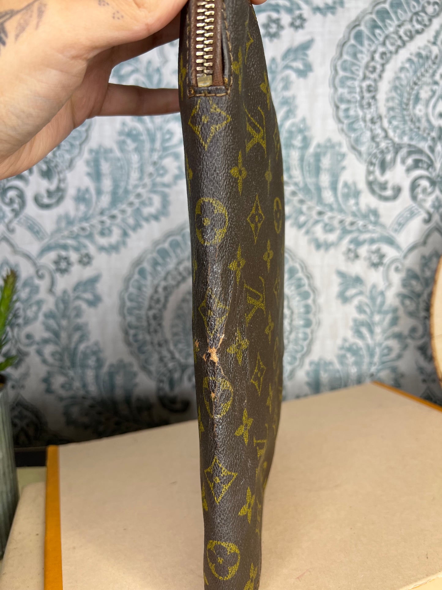 Louis Vuitton Poche Documents PM