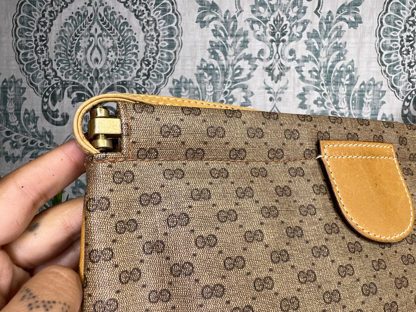 Micro Gucci Tan Vintage Crossbody