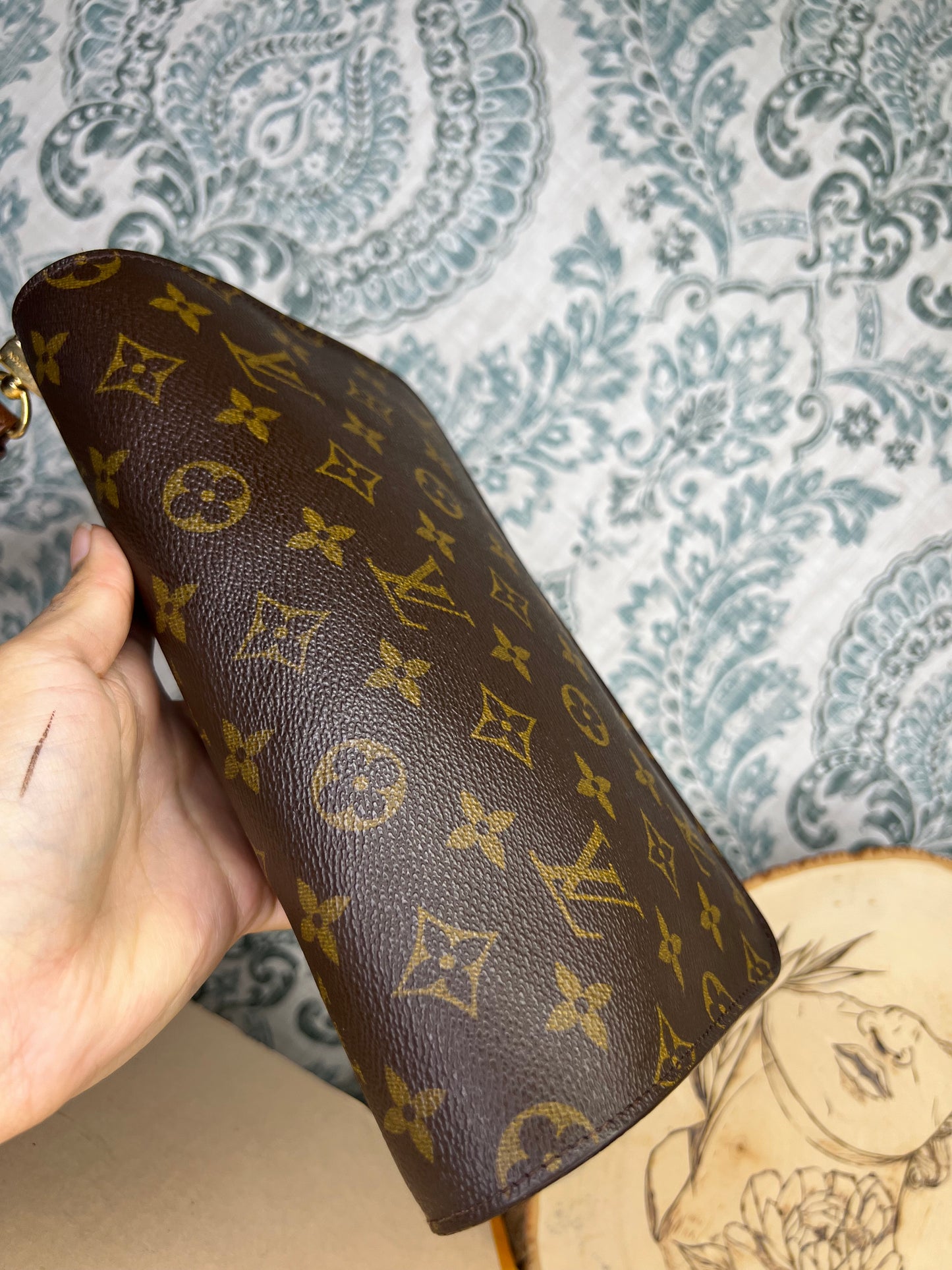 Louis Vuitton Orsay Clutch