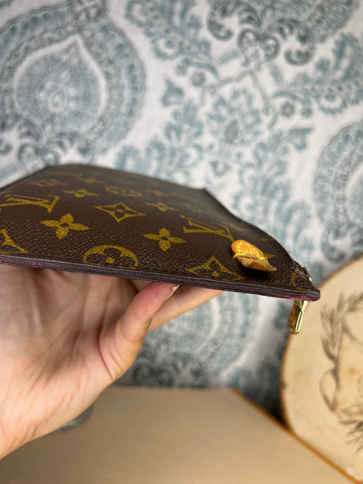 Louis Vuitton Neverfull Pouch Pivoine