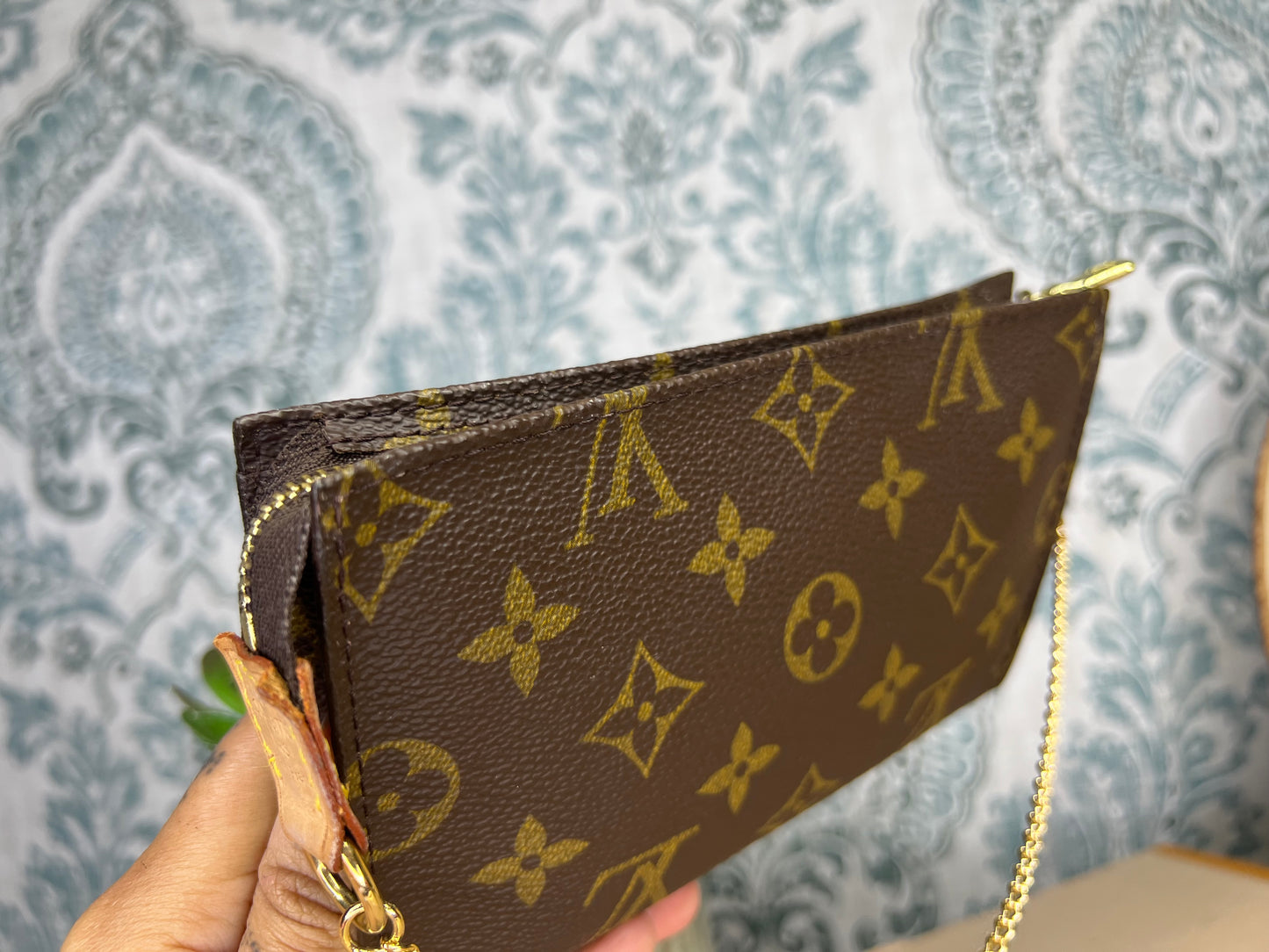 Louis Vuitton Monogram Bucket PM Pochette