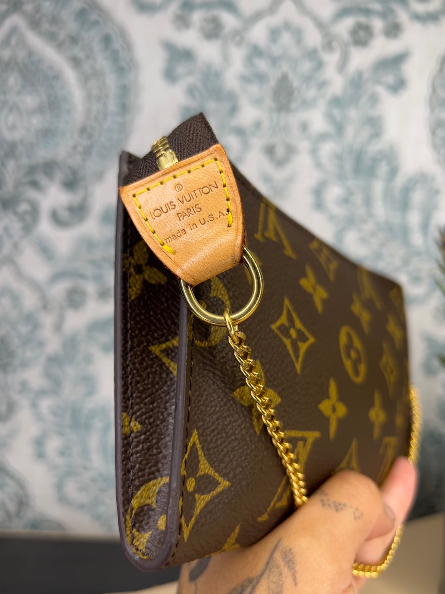 Louis Vuitton Bucket PM Pouch