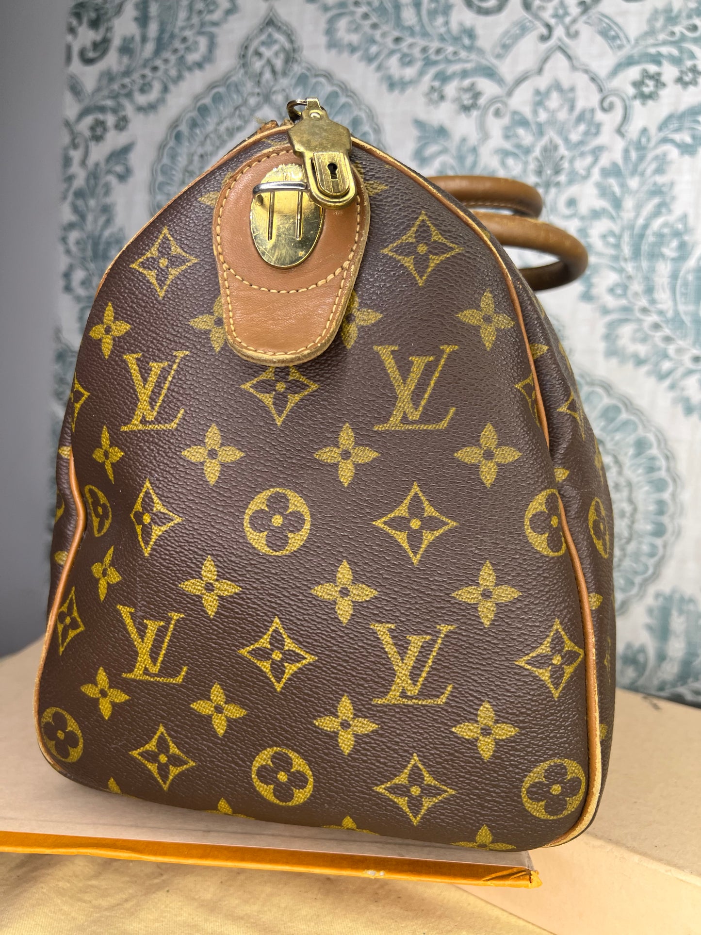 Louis Vuitton French Company 35