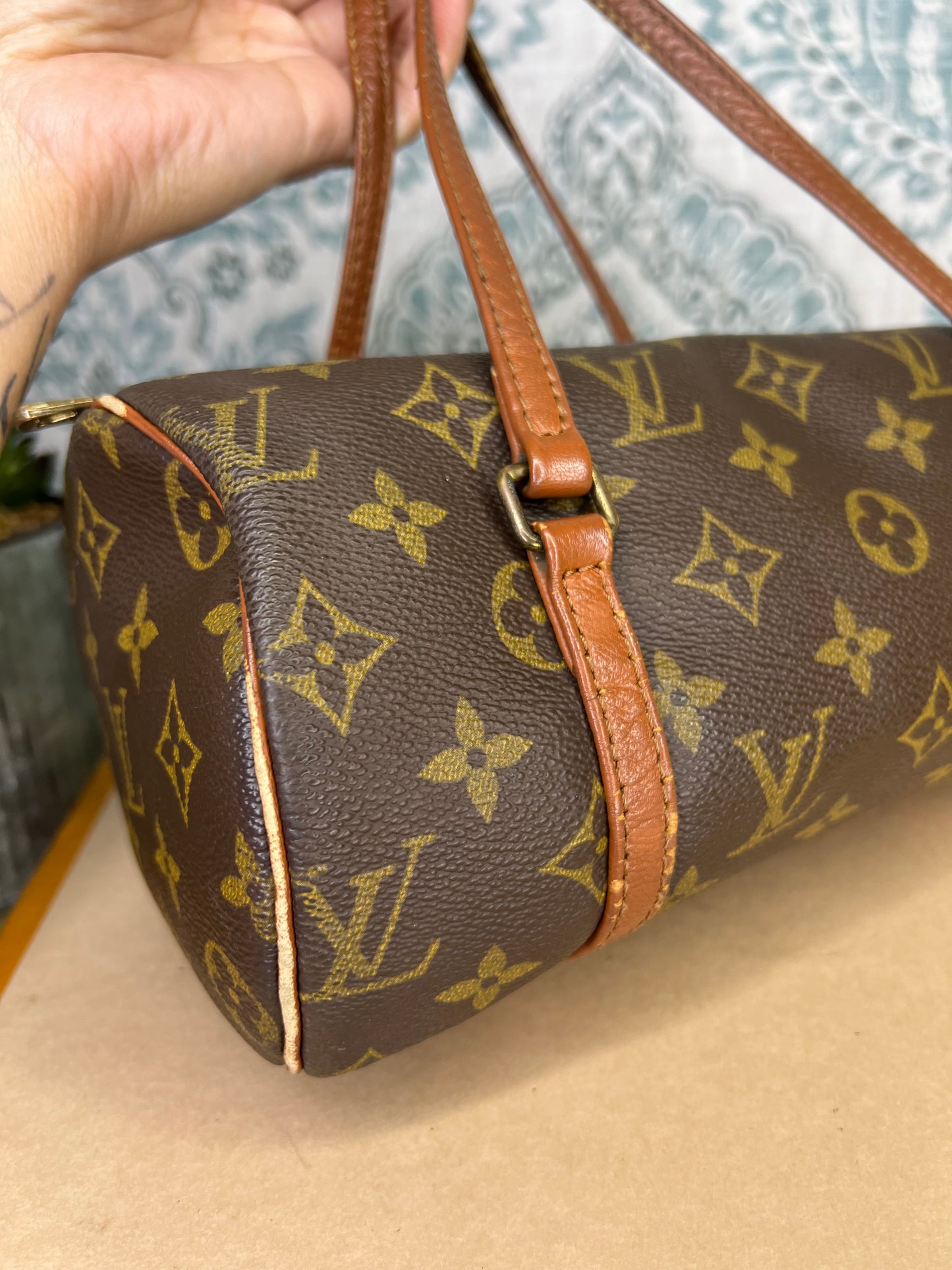 Louis Vuitton Papillon 26