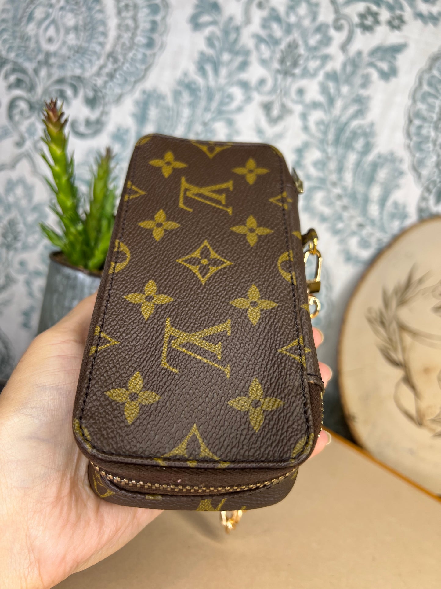 Louis Vuitton Monte Carlo PM