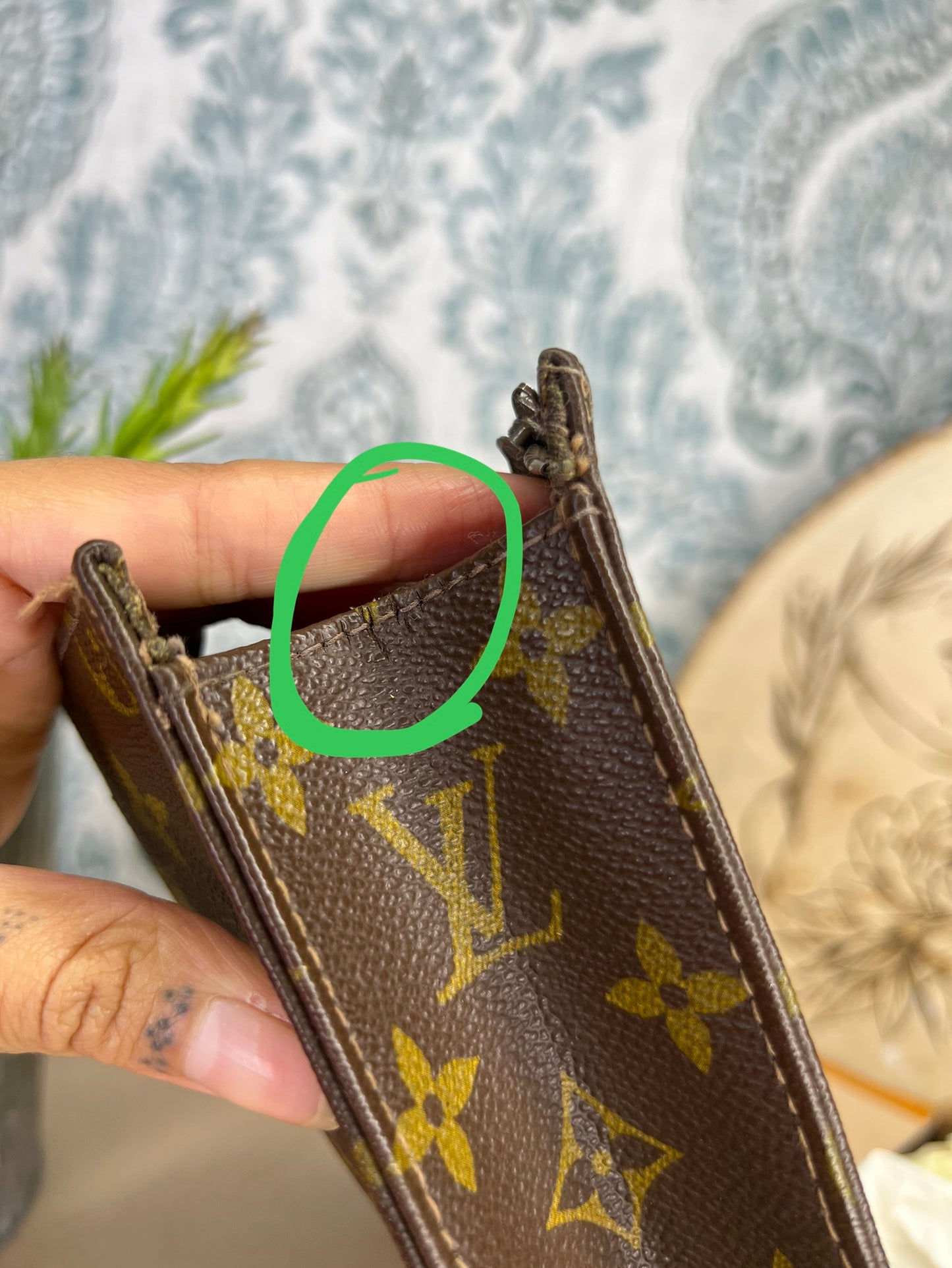 Louis Vuitton French Company Toiletry 19